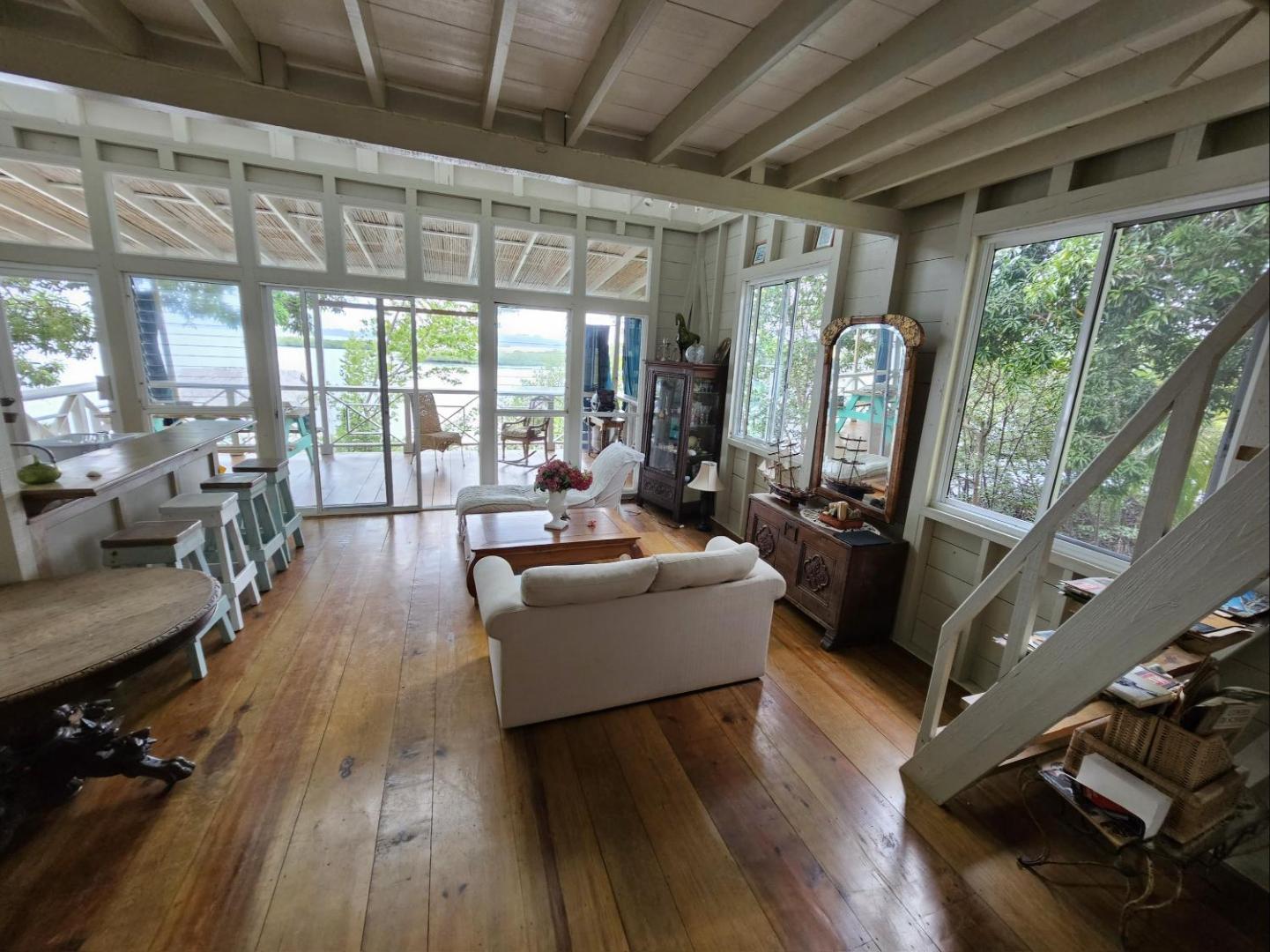 Los Secretos Guesthouse