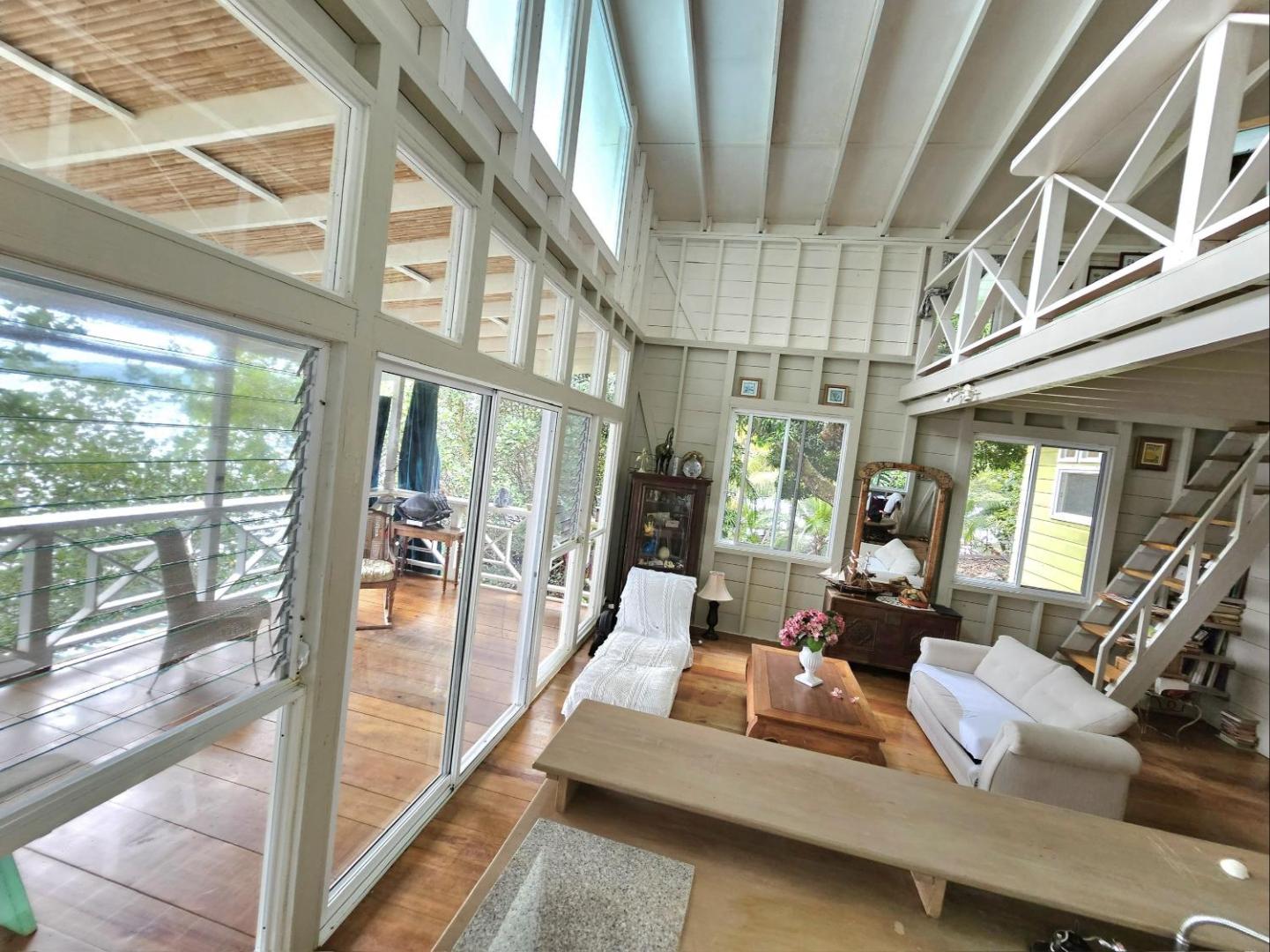 Los Secretos Guesthouse