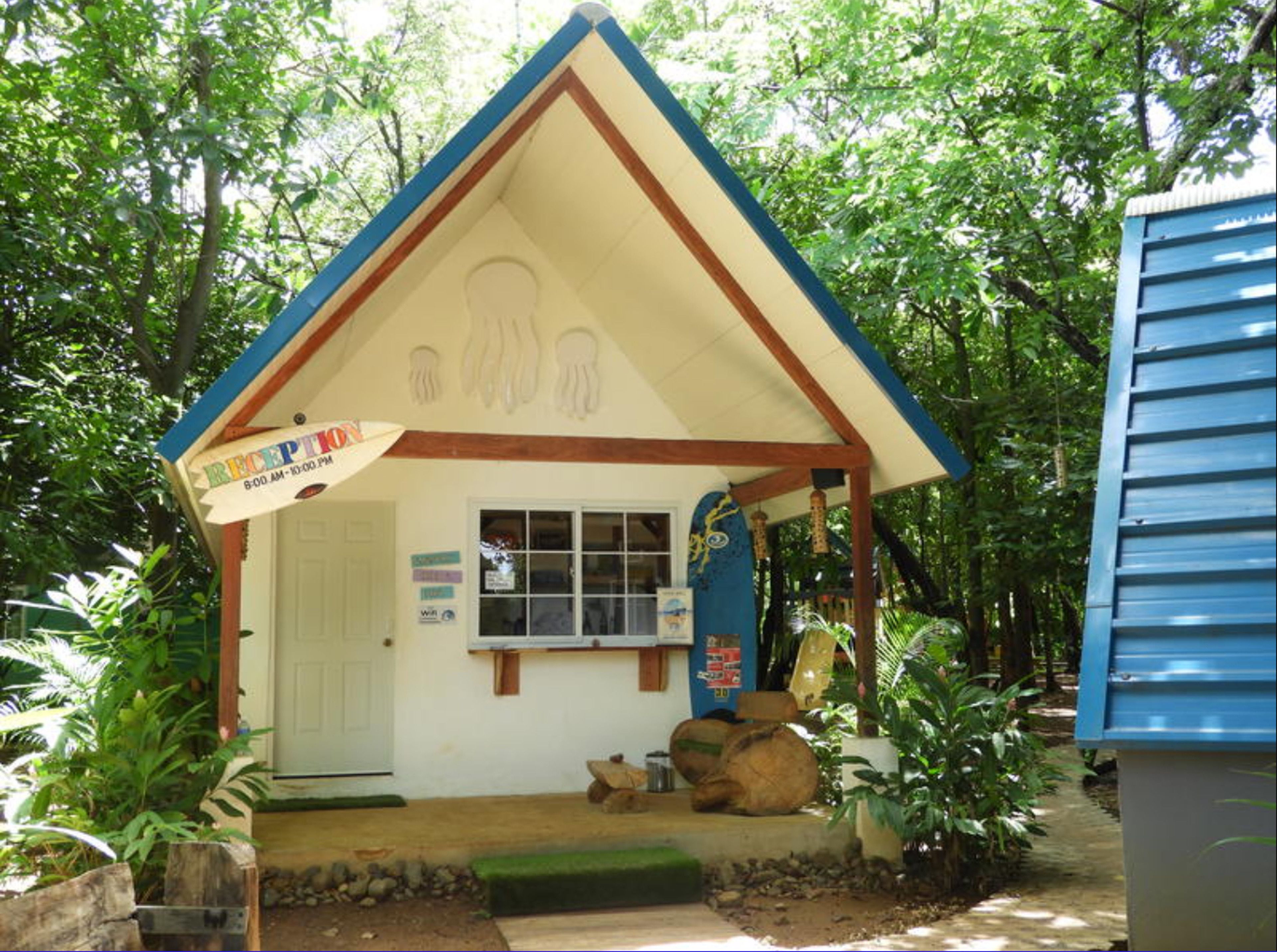 Tipi Hostel