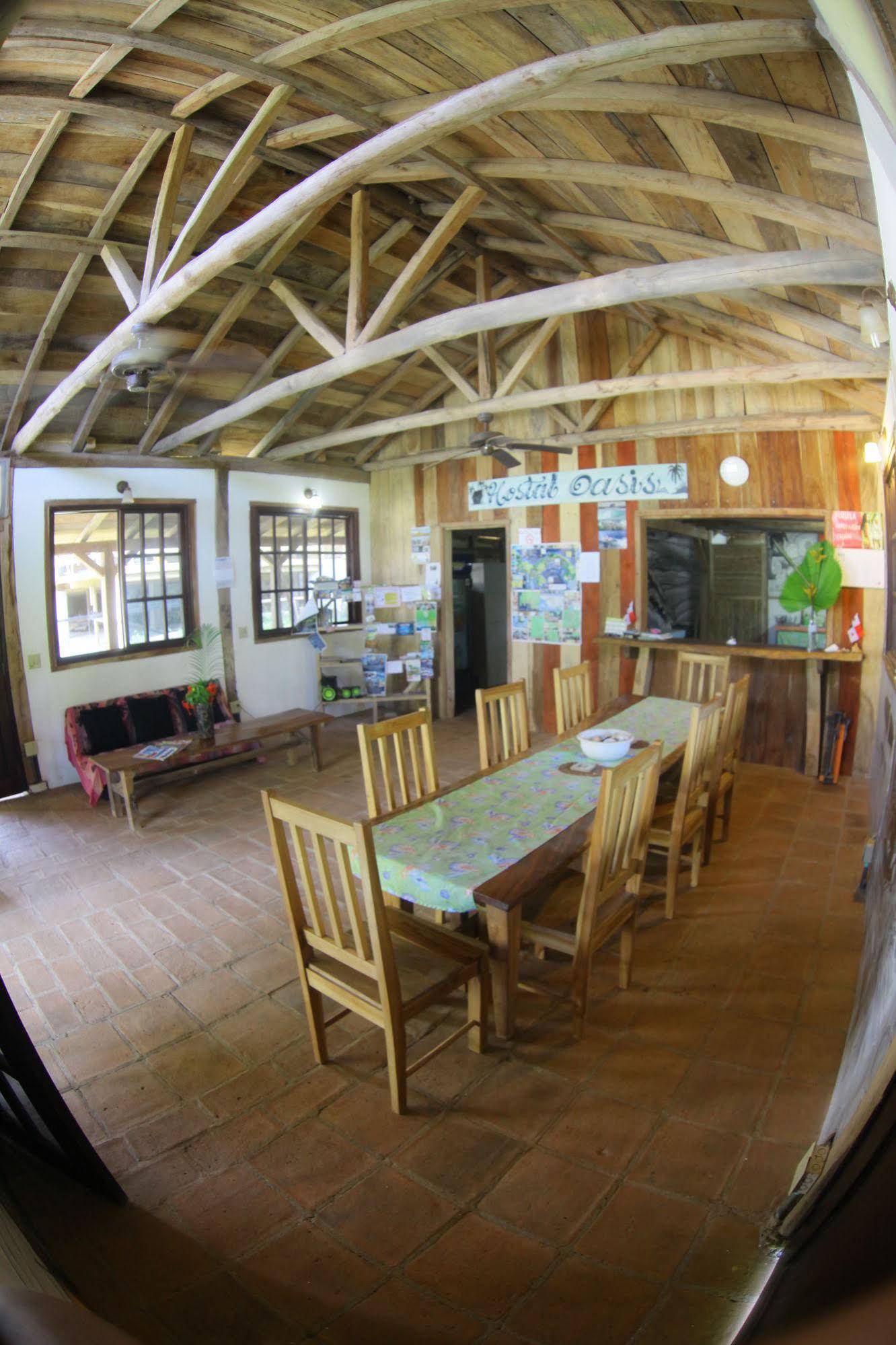 Hostal Oasis