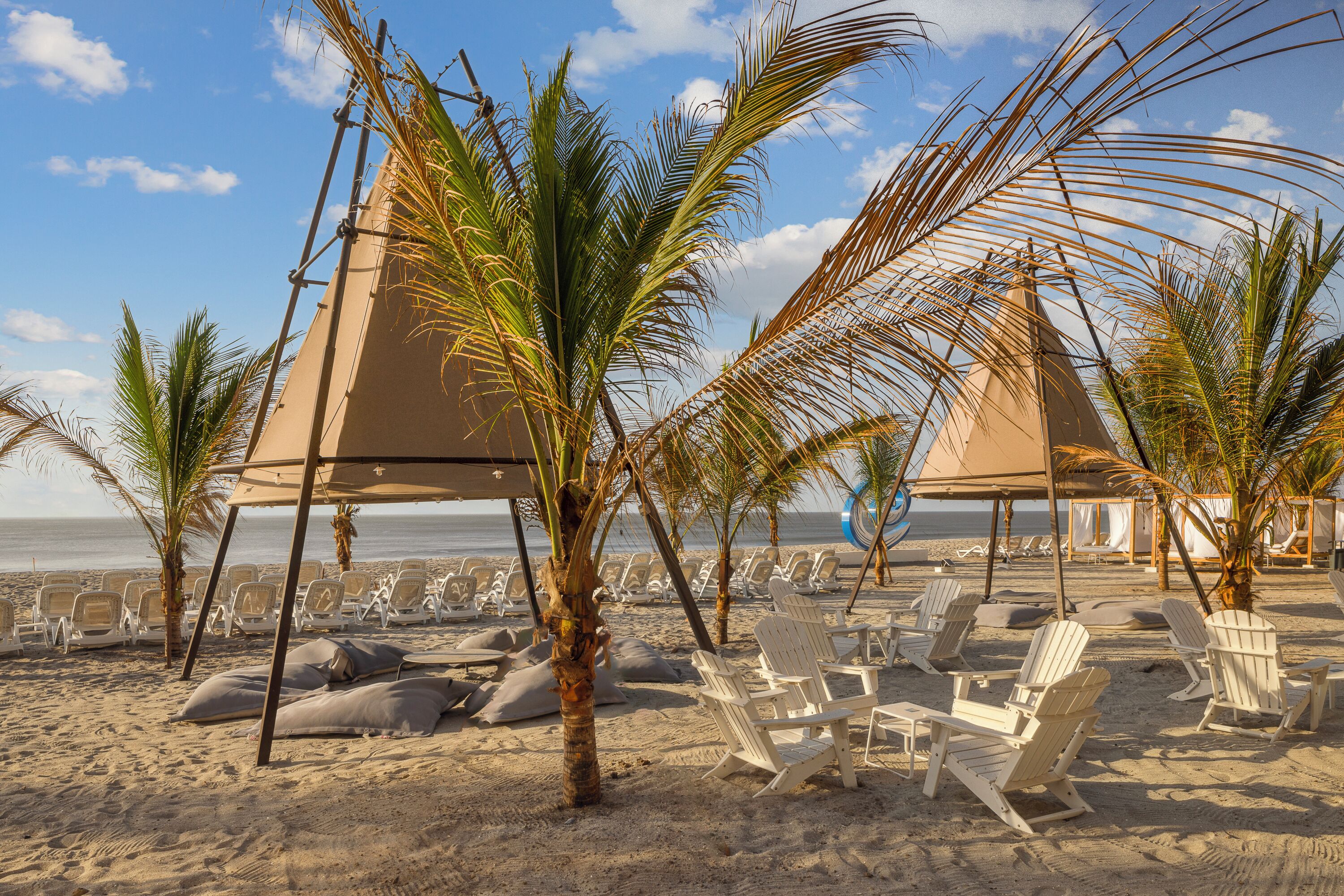 Playa Caracol Residences