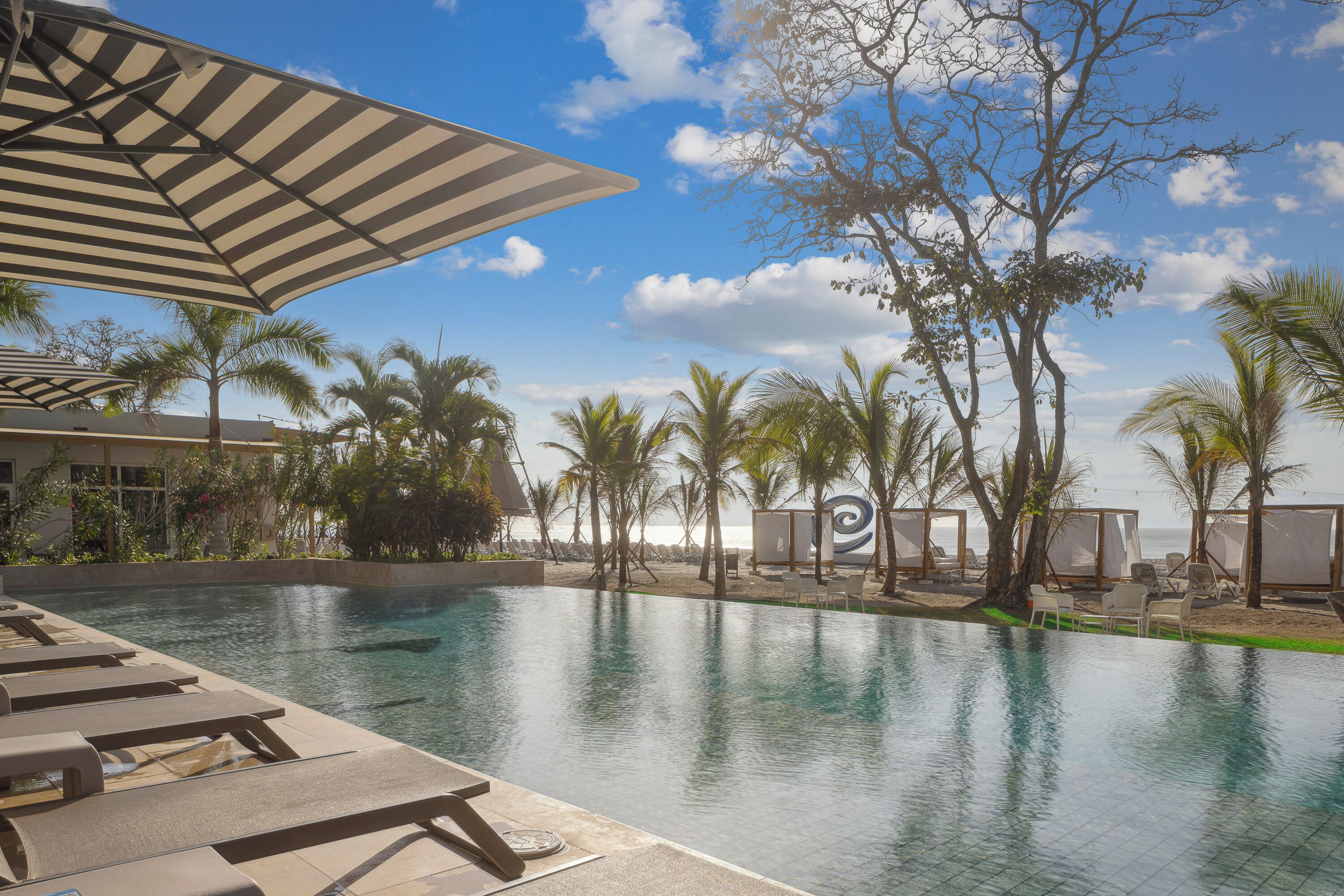 Playa Caracol Residences