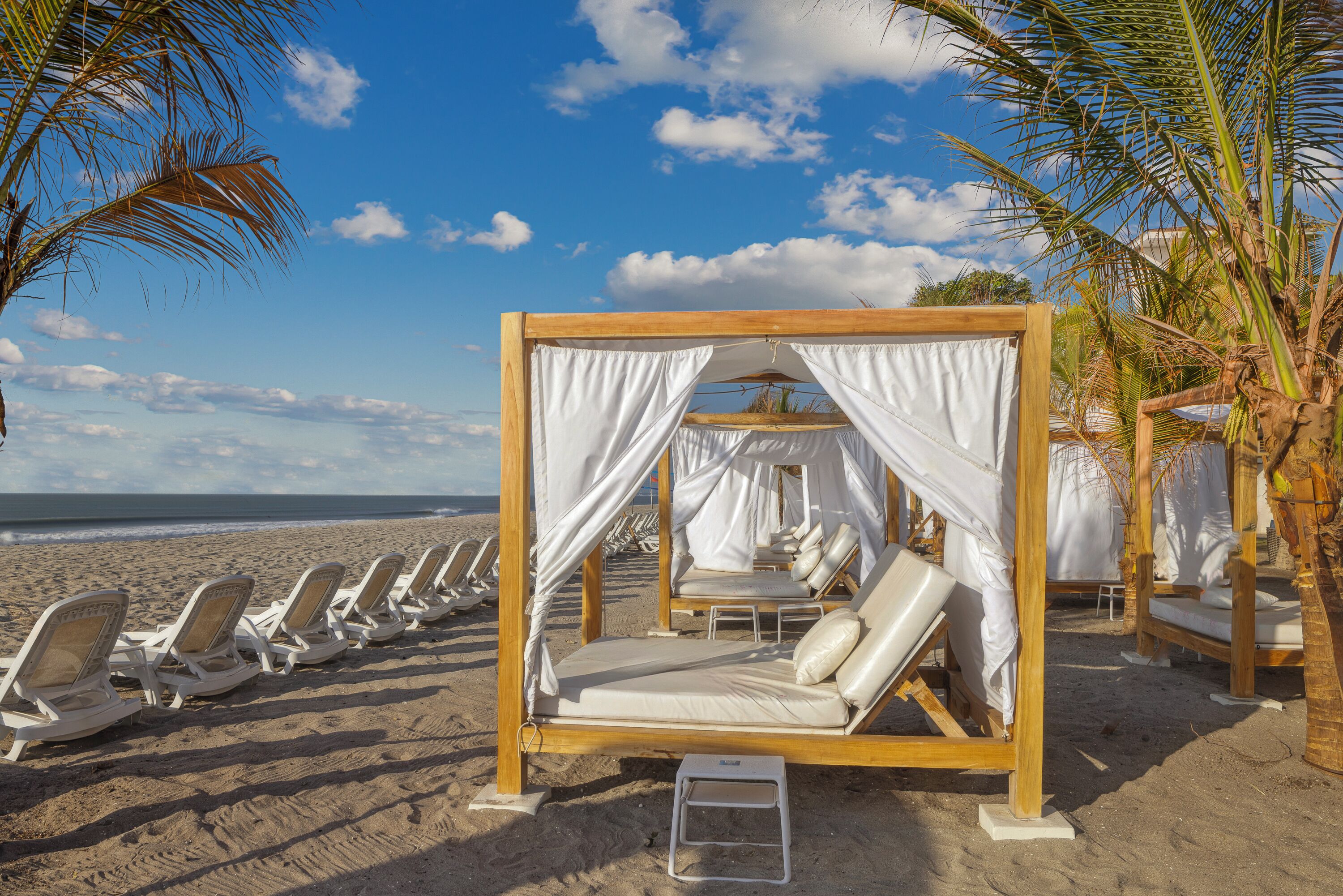 Playa Caracol Residences