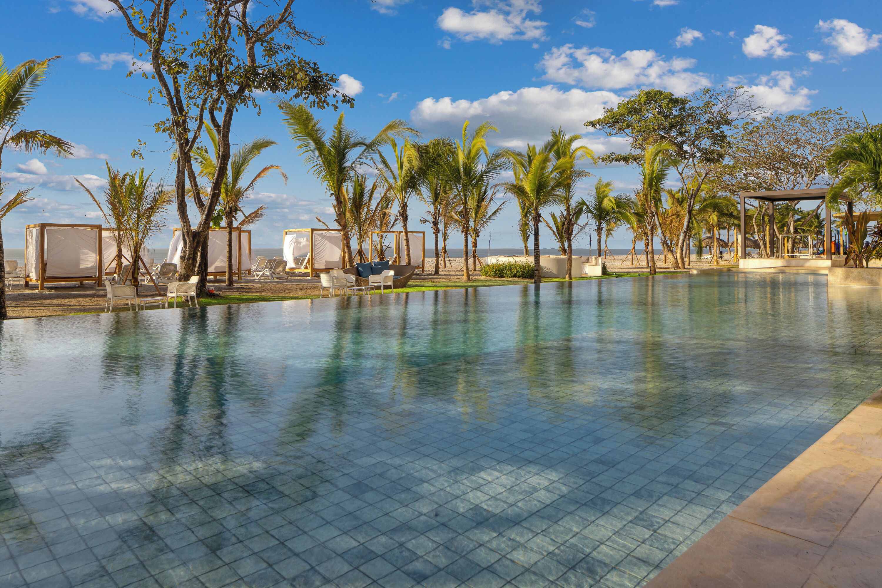 Playa Caracol Residences