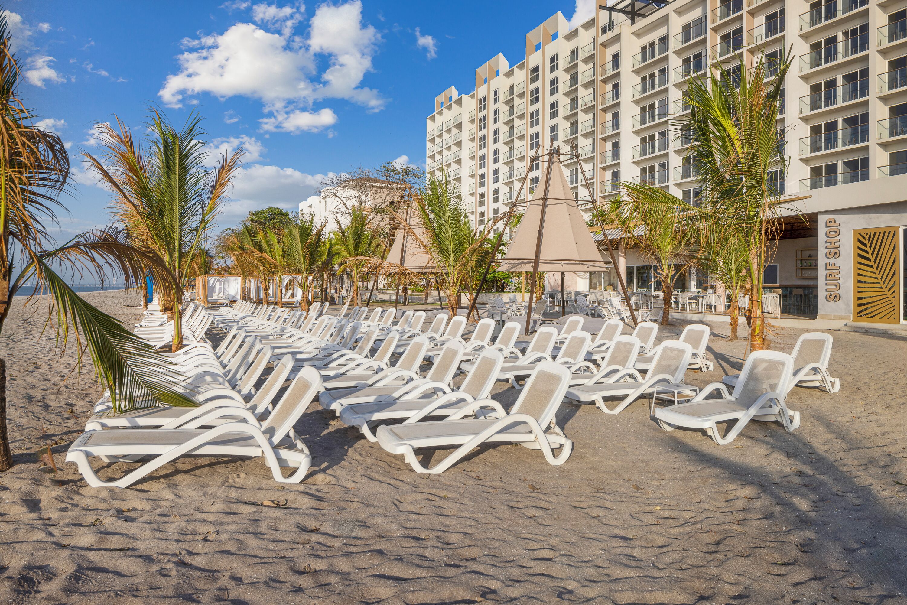 Playa Caracol Residences