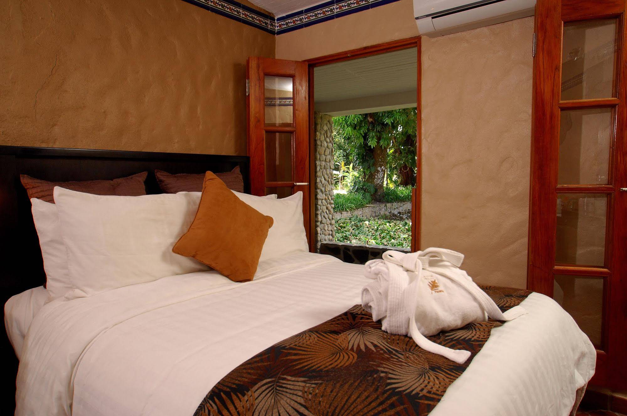Crater Valley Boutique Hotel