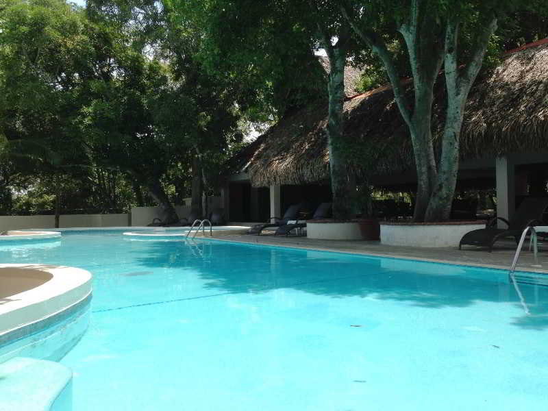 Coronado Luxury Club & Suites