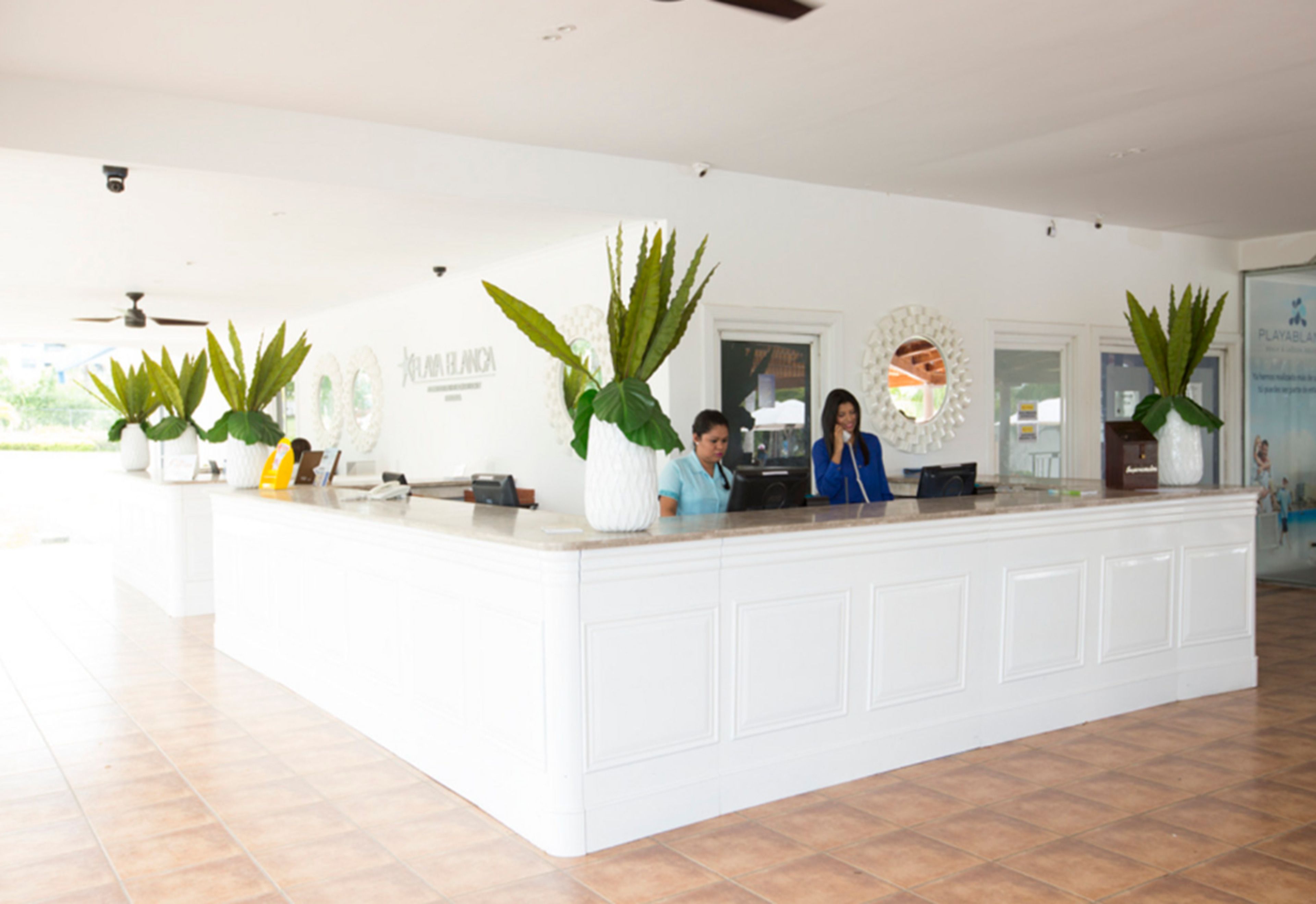 Playa Blanca Beach Resort