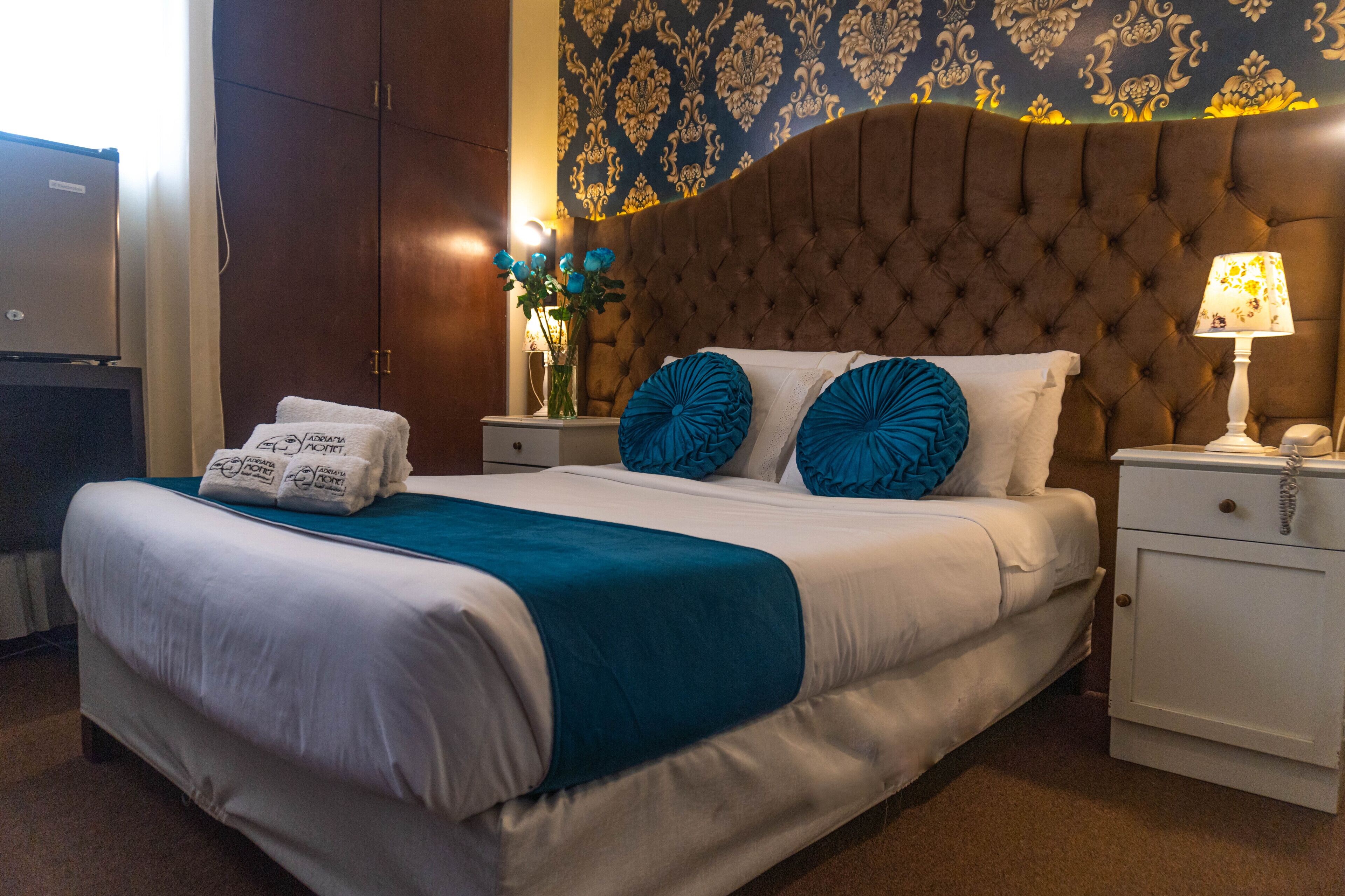 AM Hotels Collect