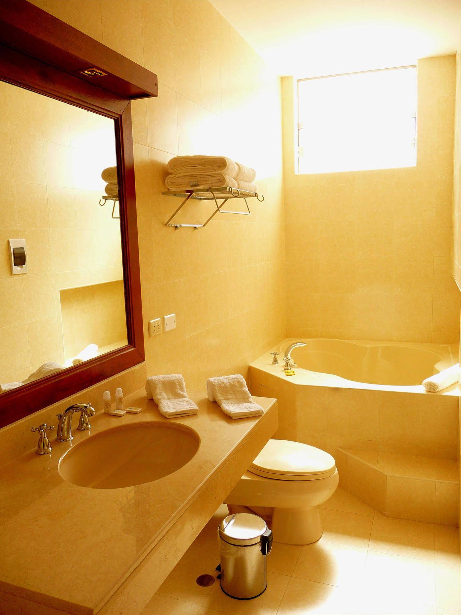 Hotel Casa Campo Suites & Convenciones