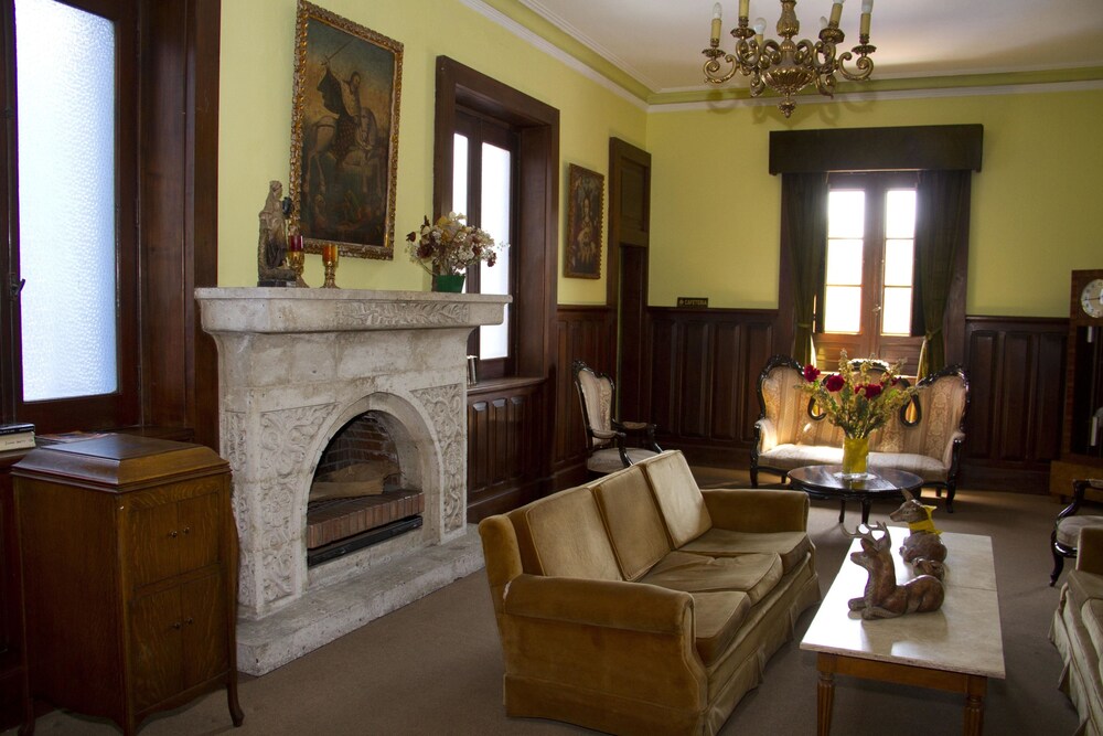 Las Mercedes Hostal Residencial