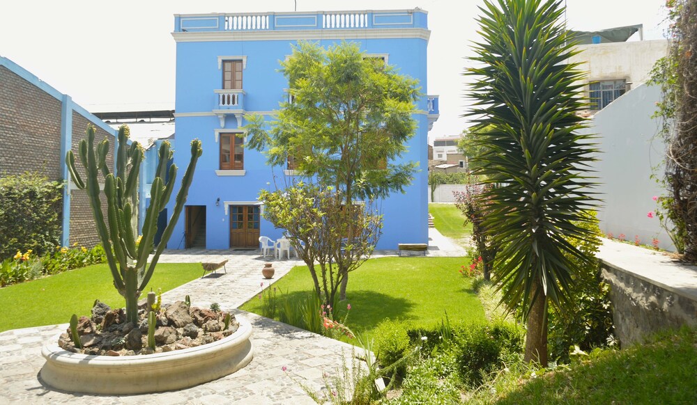 Las Mercedes Hostal Residencial