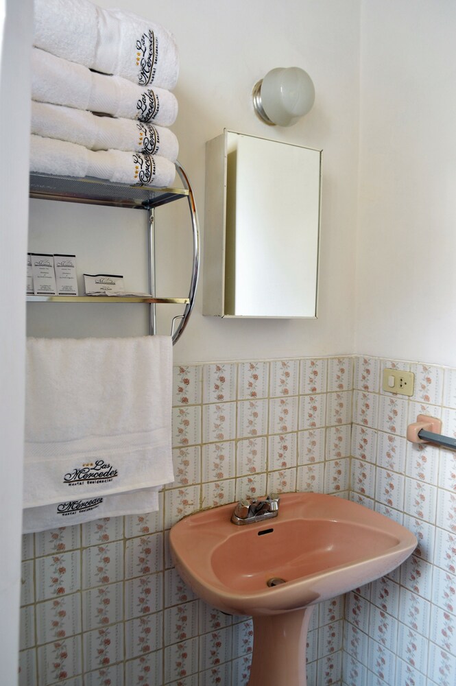 Las Mercedes Hostal Residencial