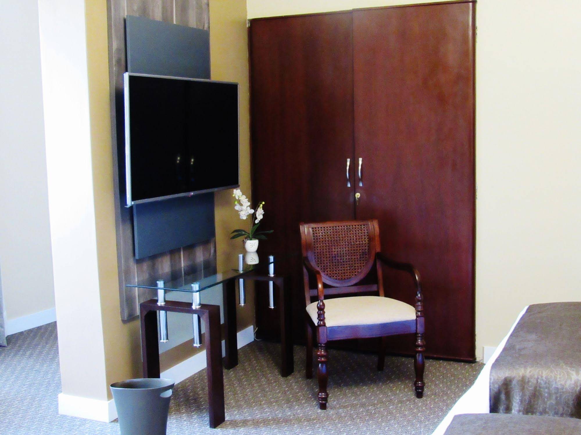 Los Leones Hotel Boutique