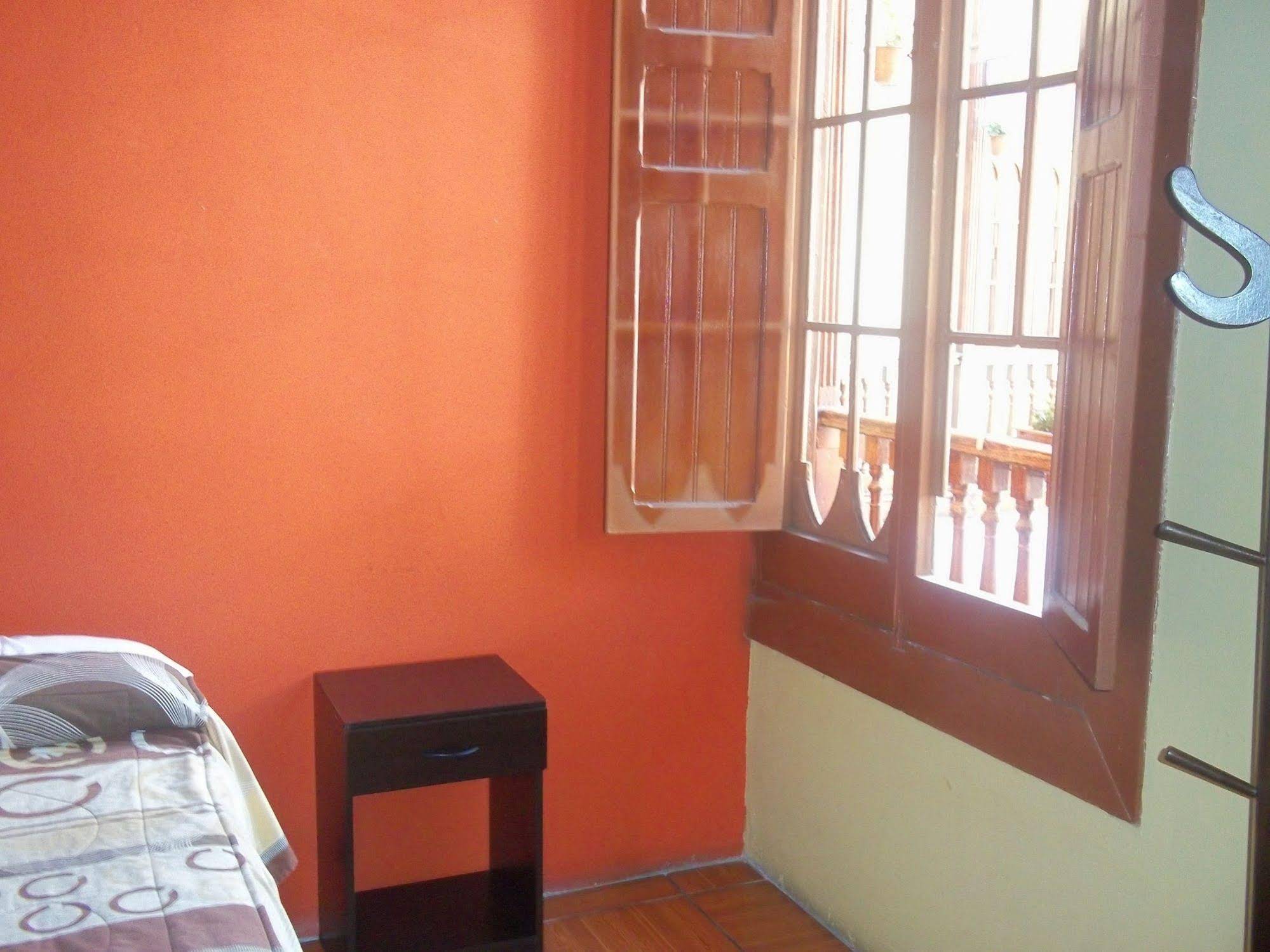 Mango Hostel B&B