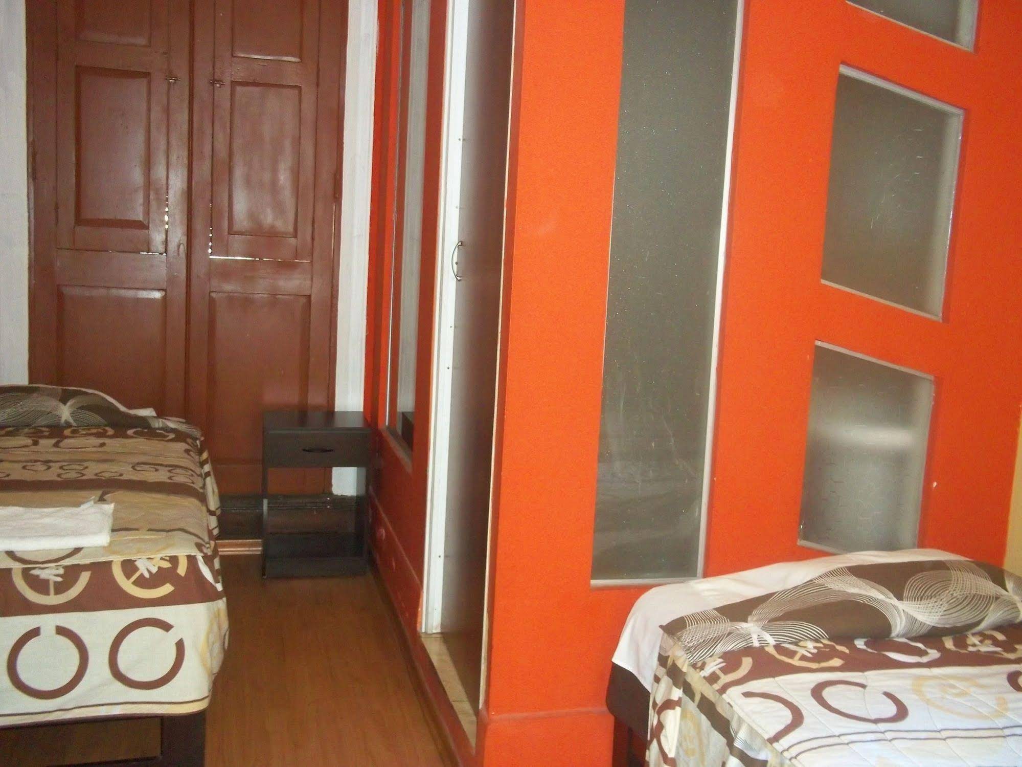 Mango Hostel B&B