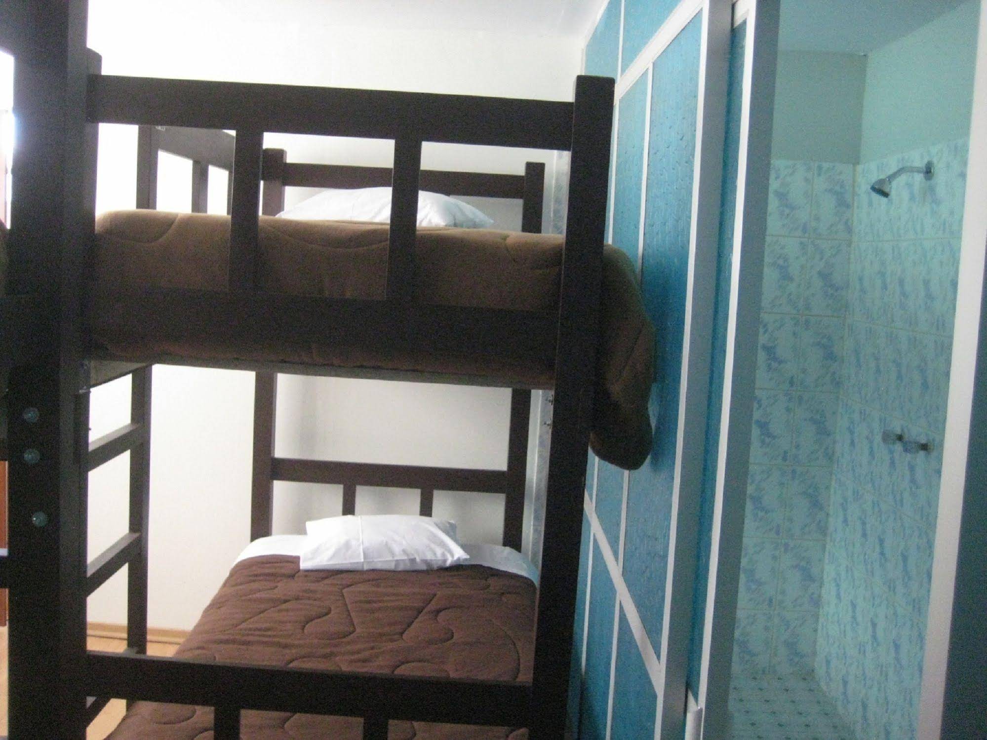 Mango Hostel B&B