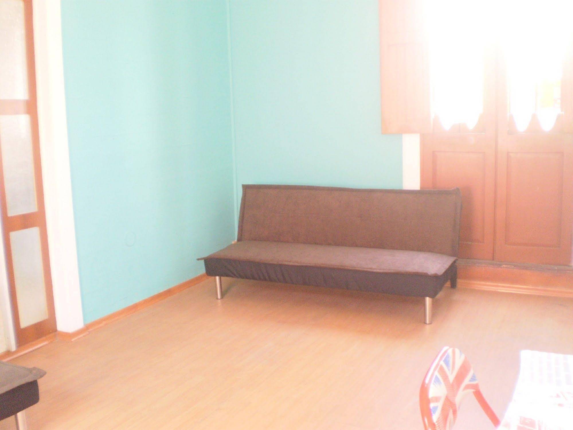 Mango Hostel B&B