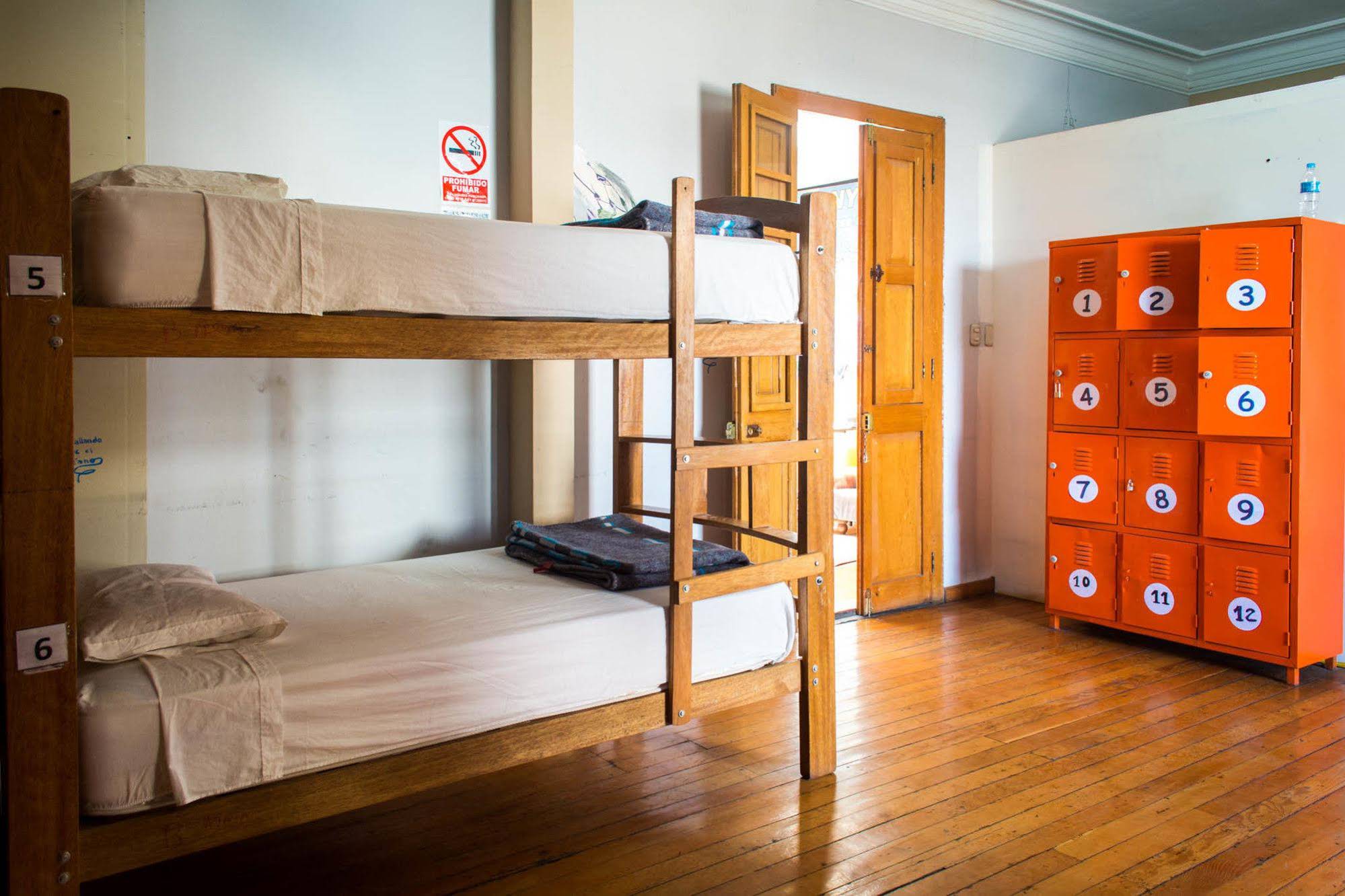 Mercaderes Backpackers