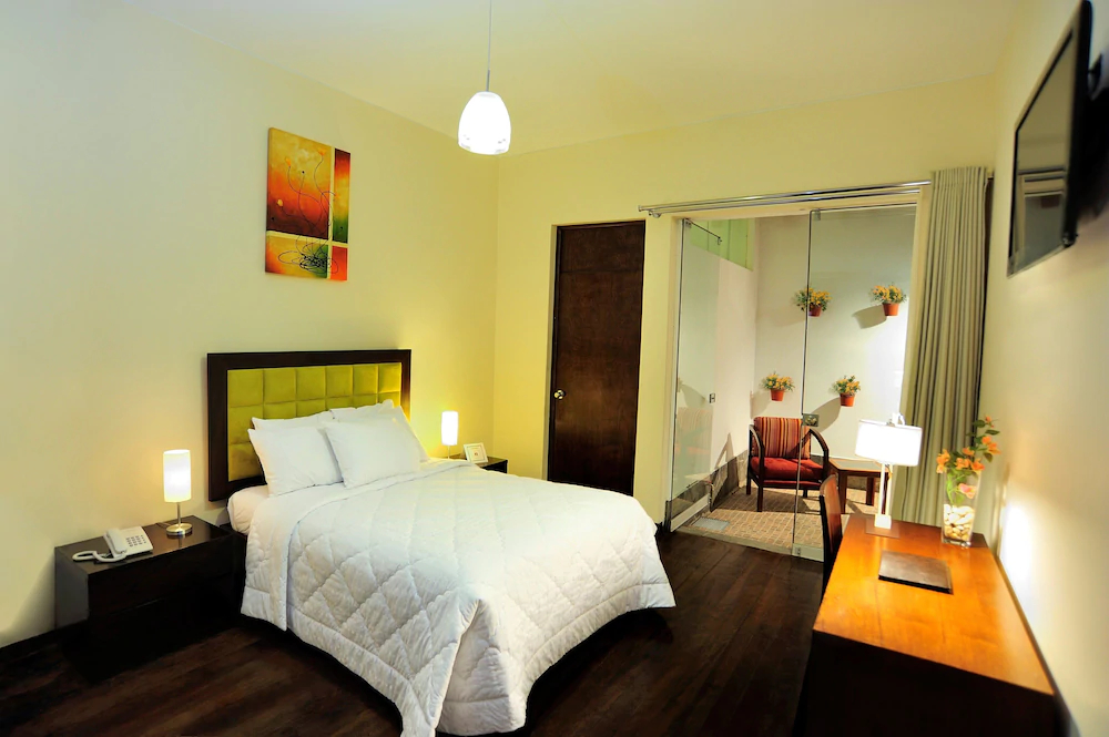 Mint Hotel