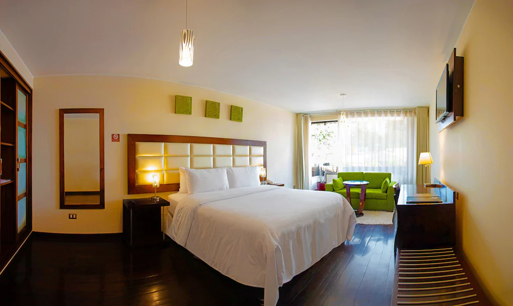 Mint Hotel