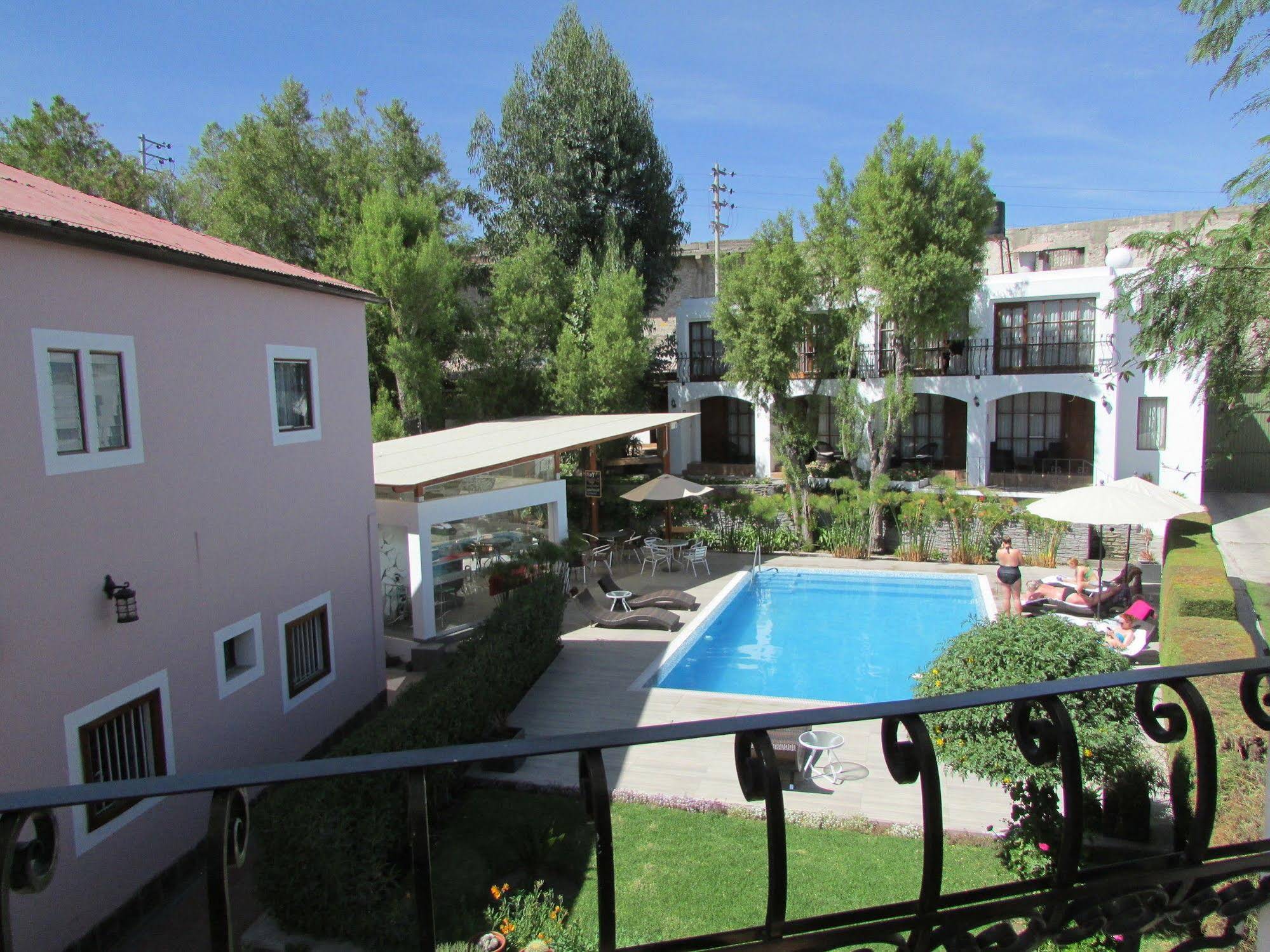 Queen's Villa