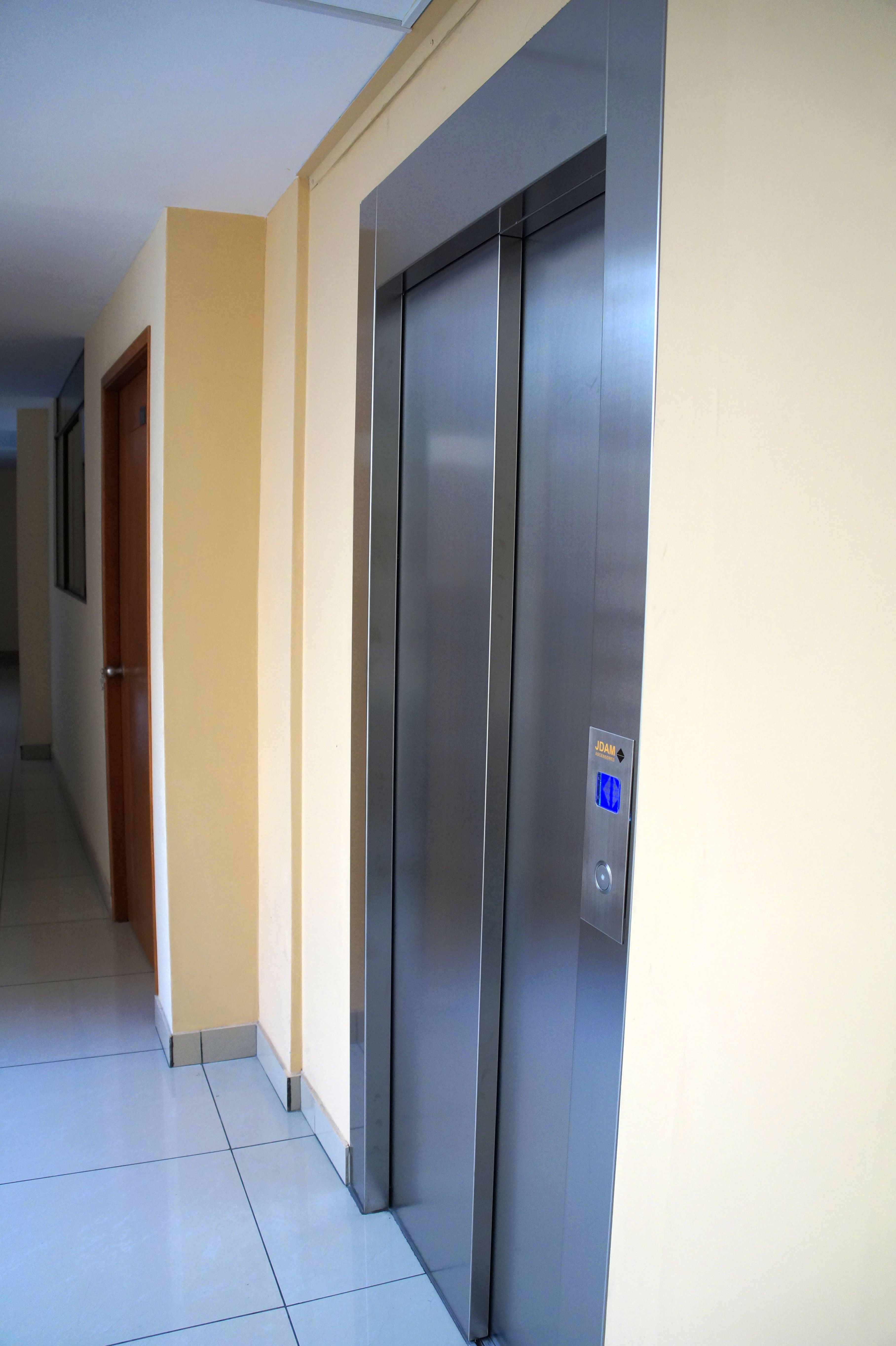 Yuraq Hotel