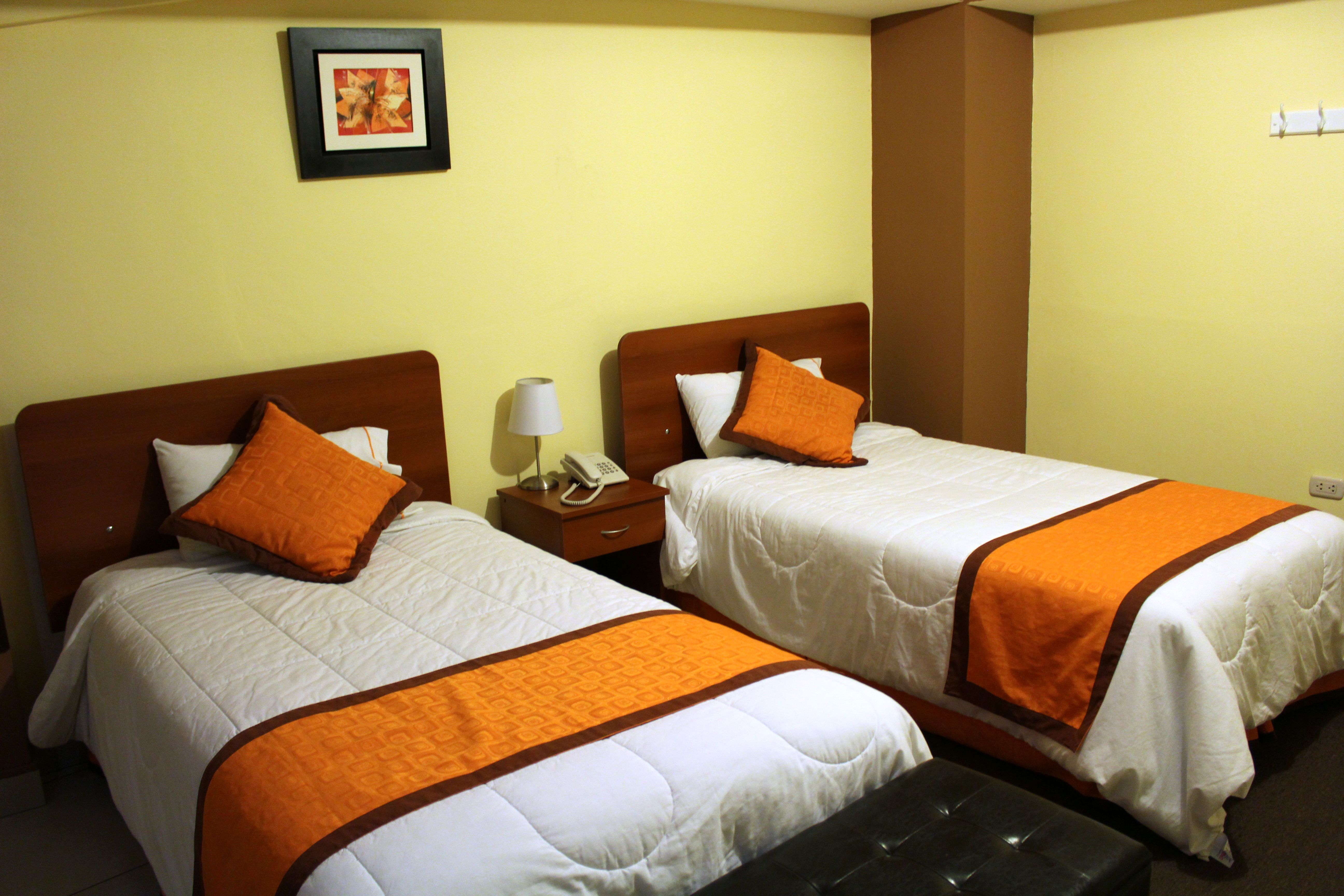 Yuraq Hotel