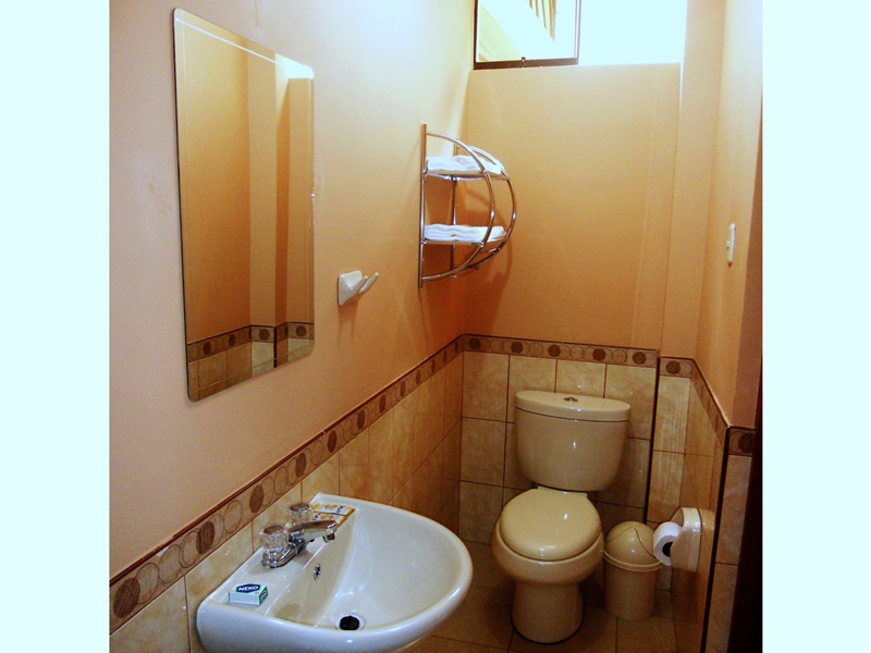 Yuraq Hotel