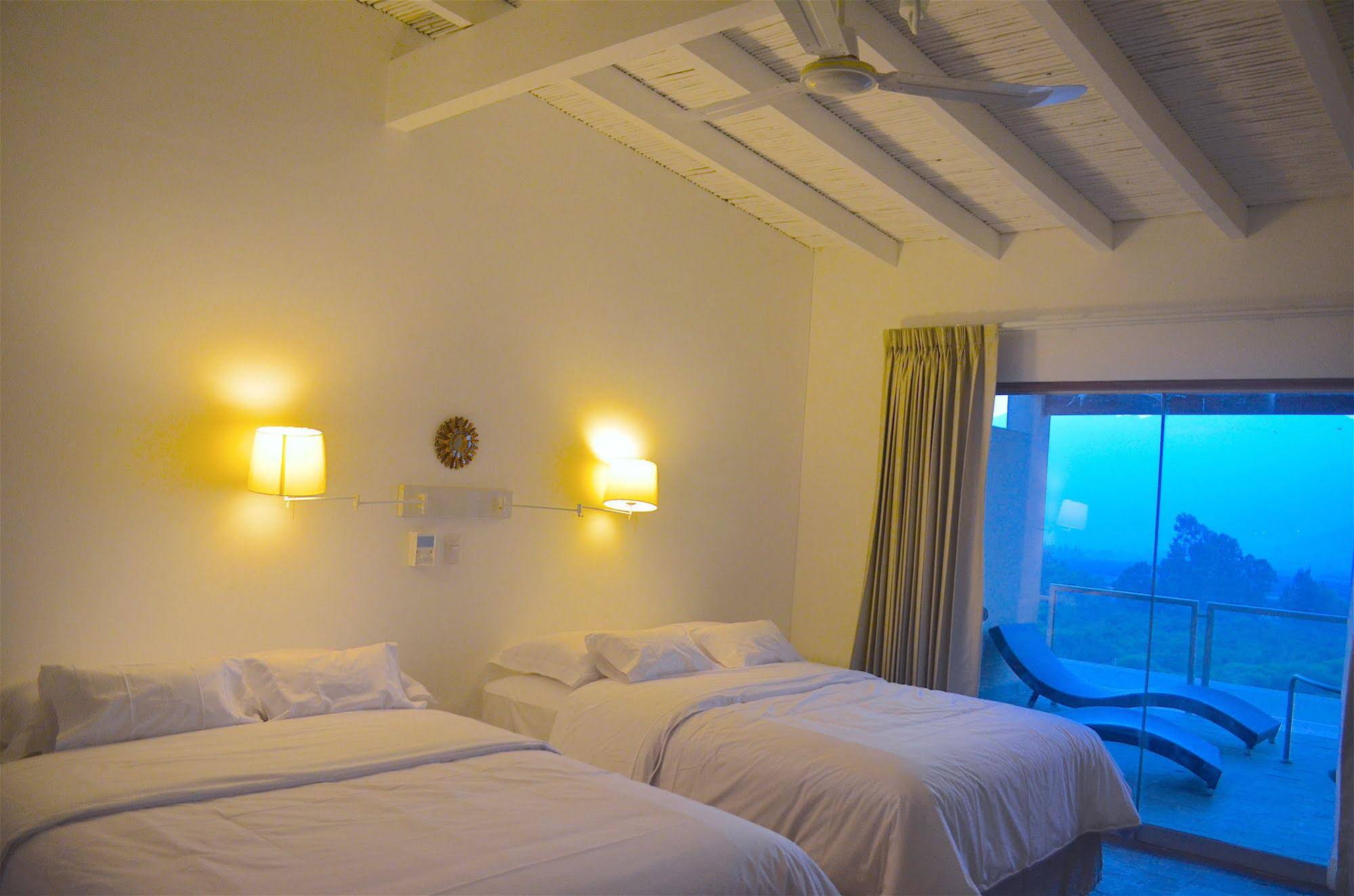 Empedrada Lodge