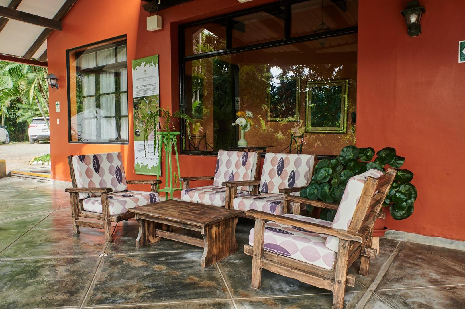 Fundo San José Lodge