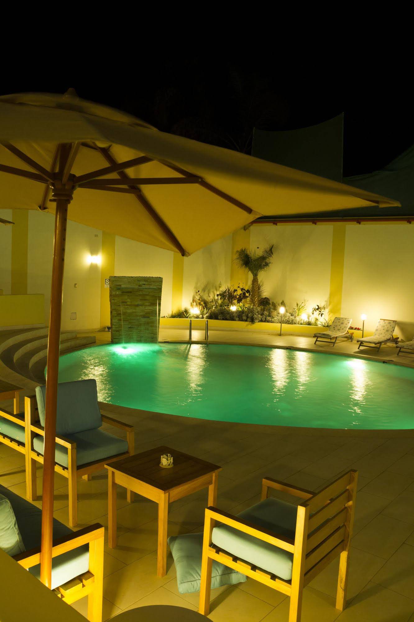 Maresta Lodge