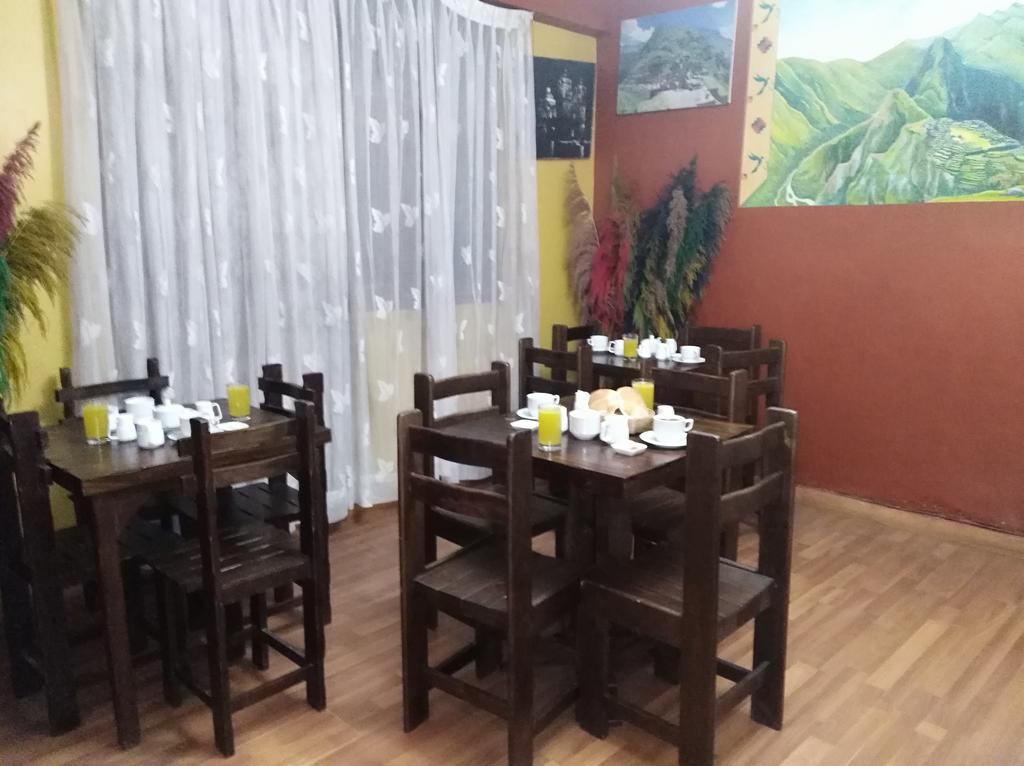 Alejandros Hotel