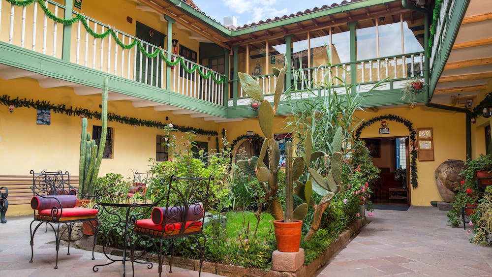 Amaru Hostal Inca