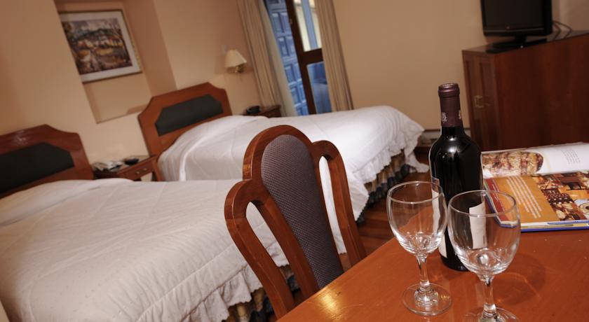 Del Prado Inn