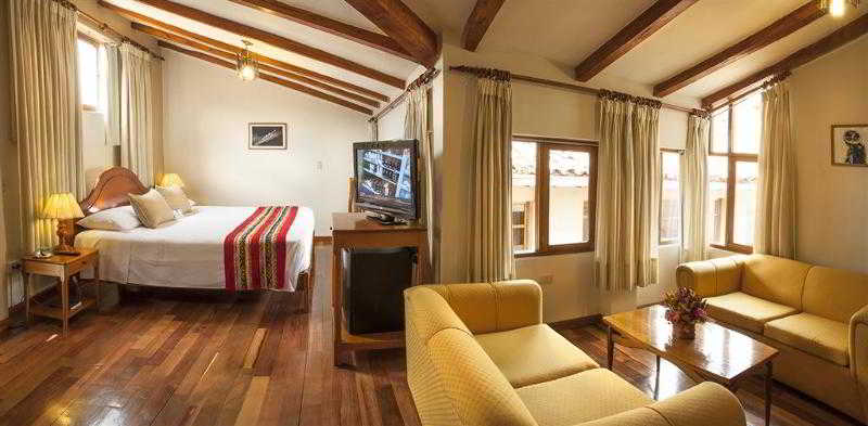 Hotel Selina Plaza de Armas