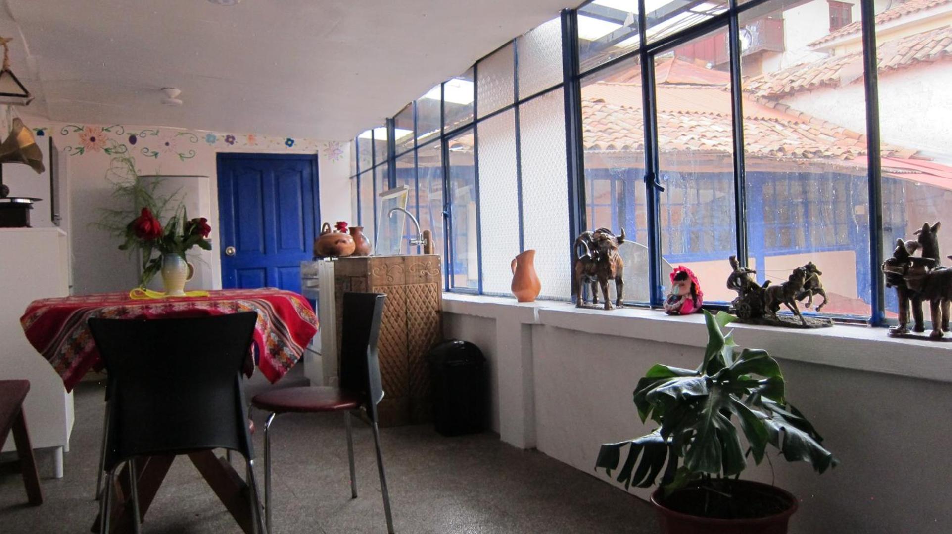 Reinbo Hostel B&B