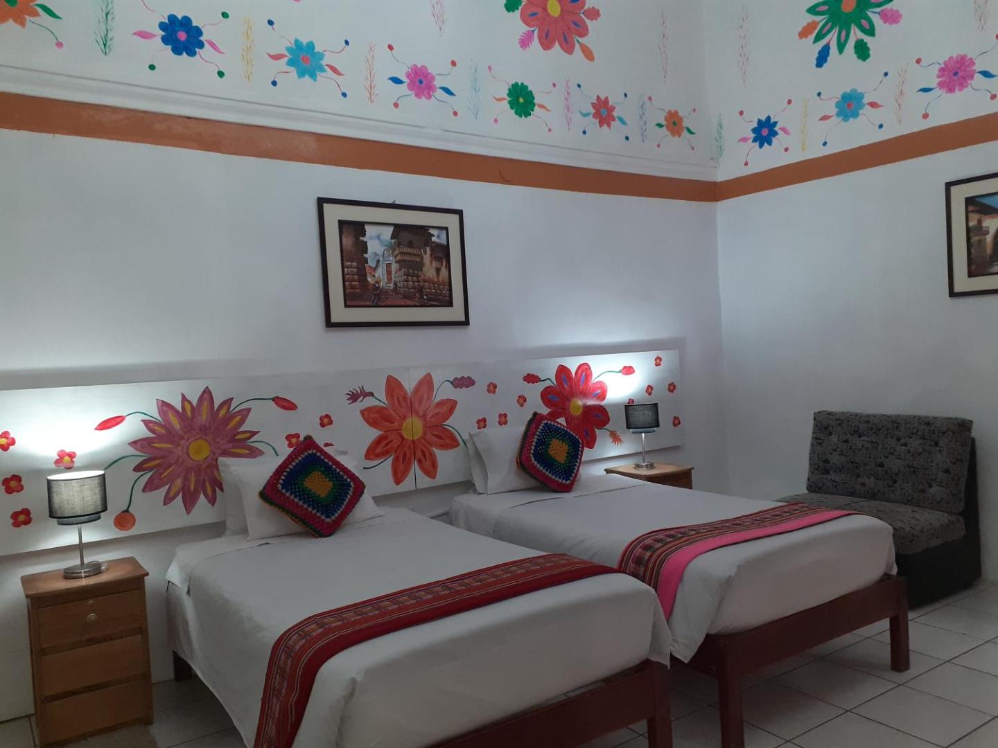 Reinbo Hostel B&B