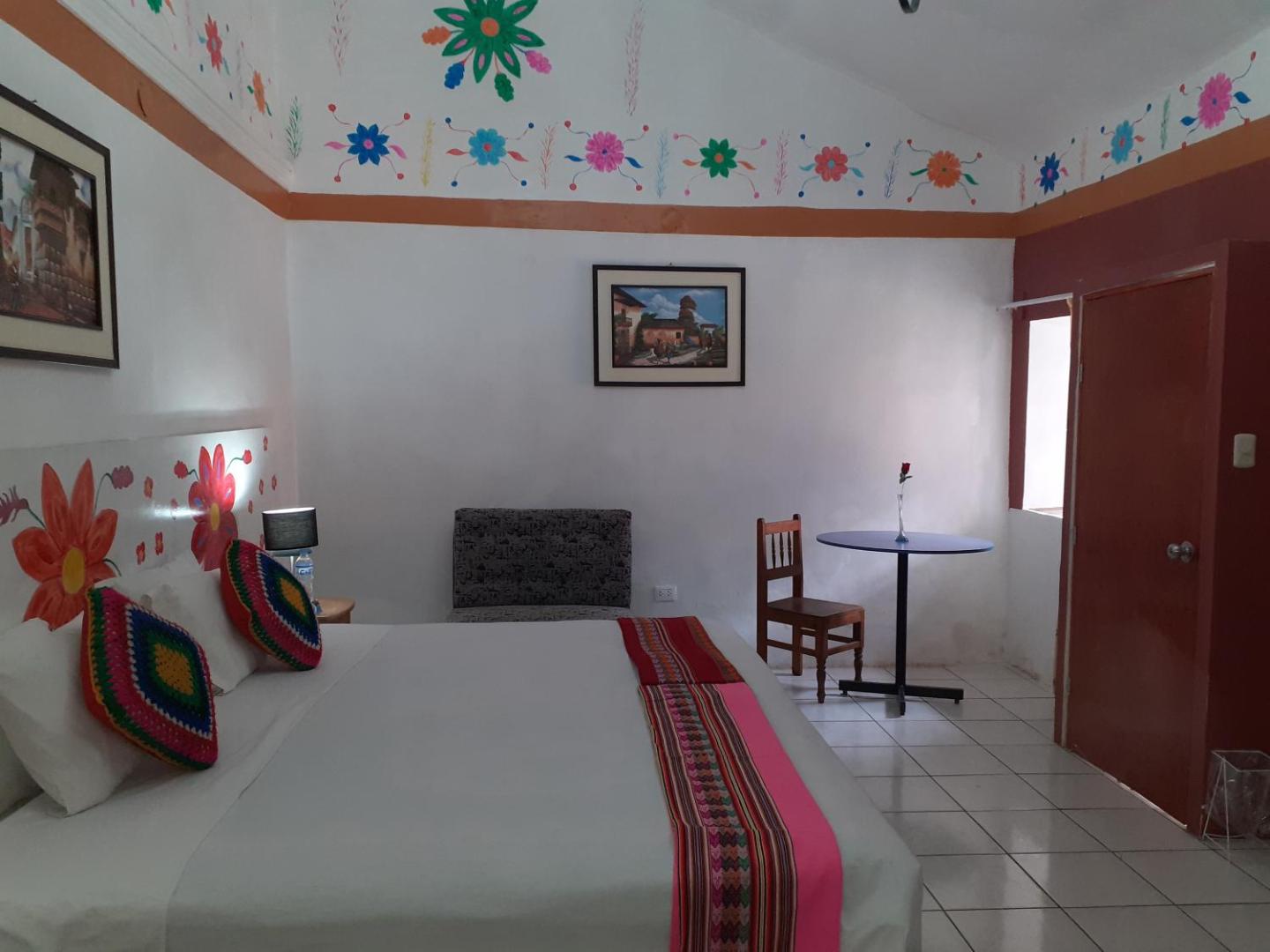 Reinbo Hostel B&B