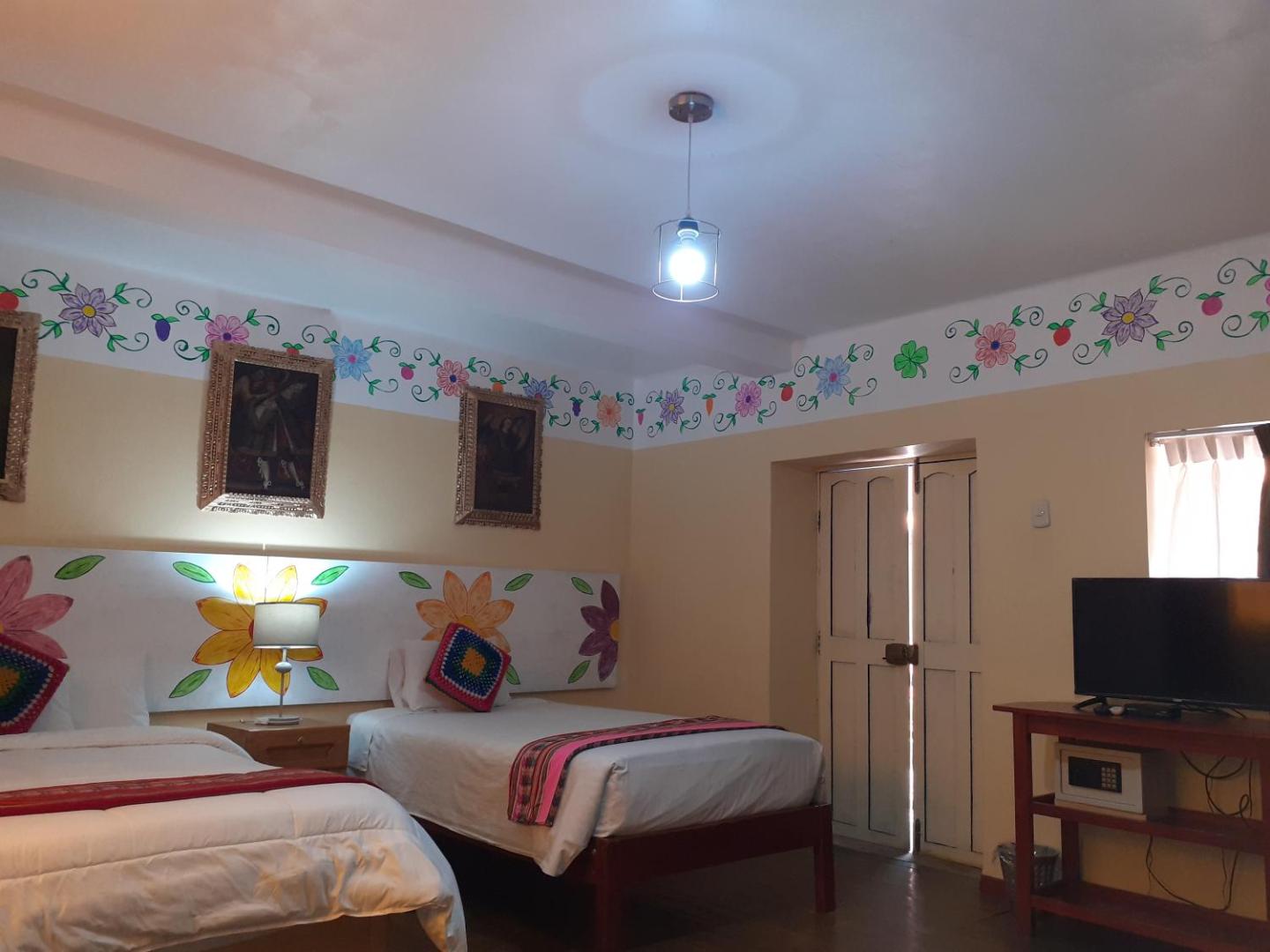 Reinbo Hostel B&B