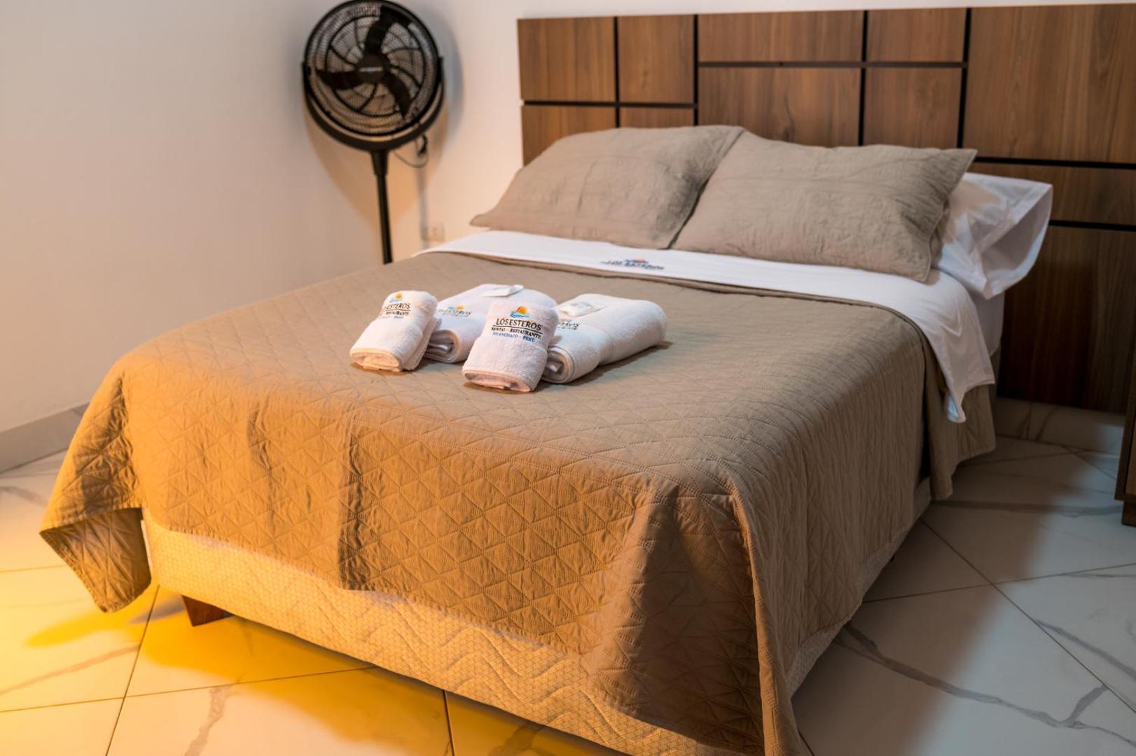 Los Esteros Hostal