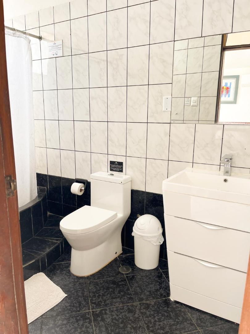 Los Esteros Hostal