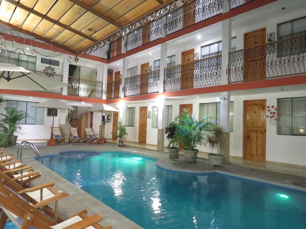 Hotel Las Flores