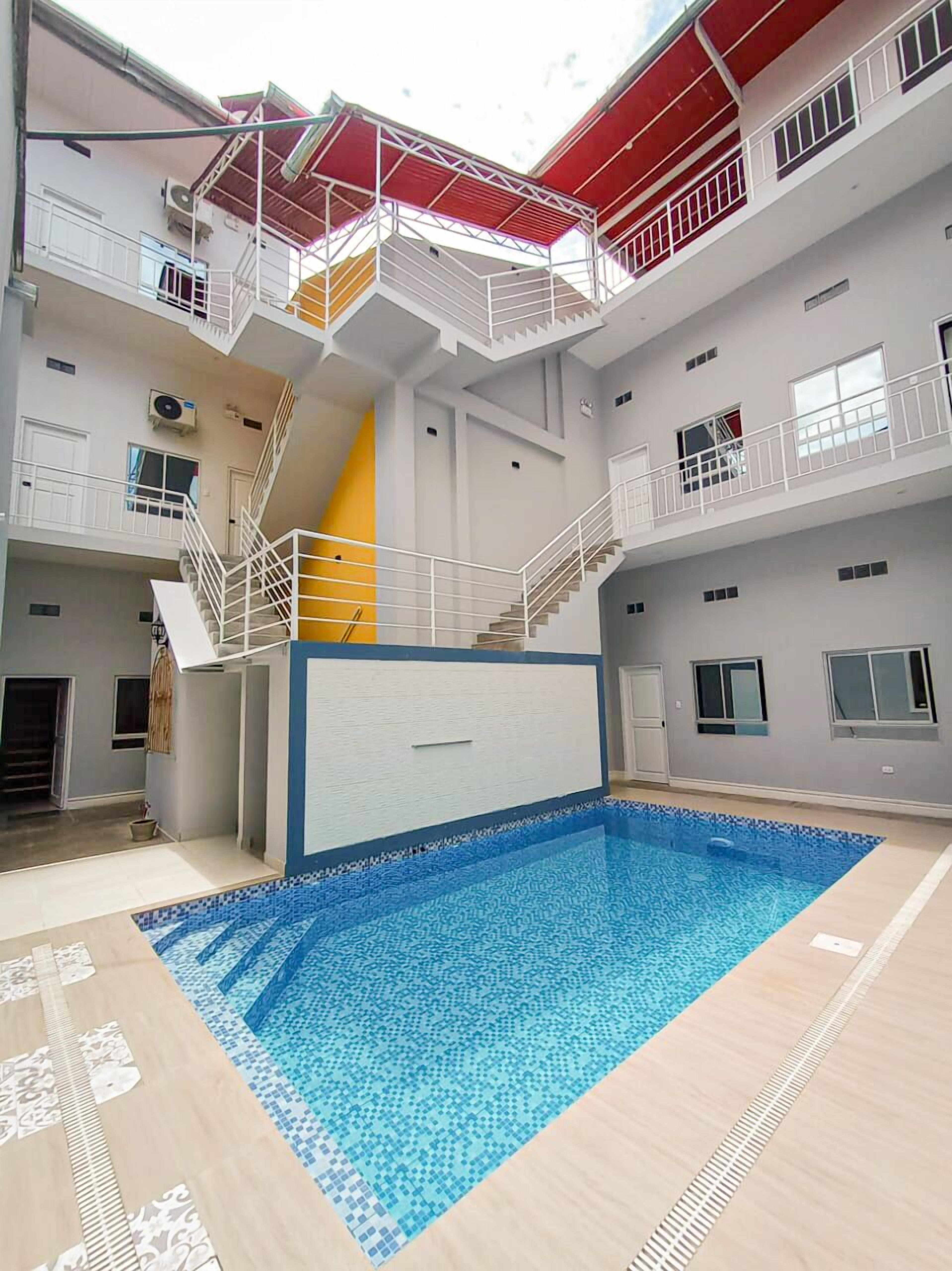 La Quinta Loft Apartments