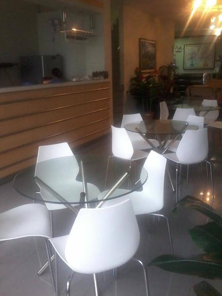 Oti Cerva Hotel