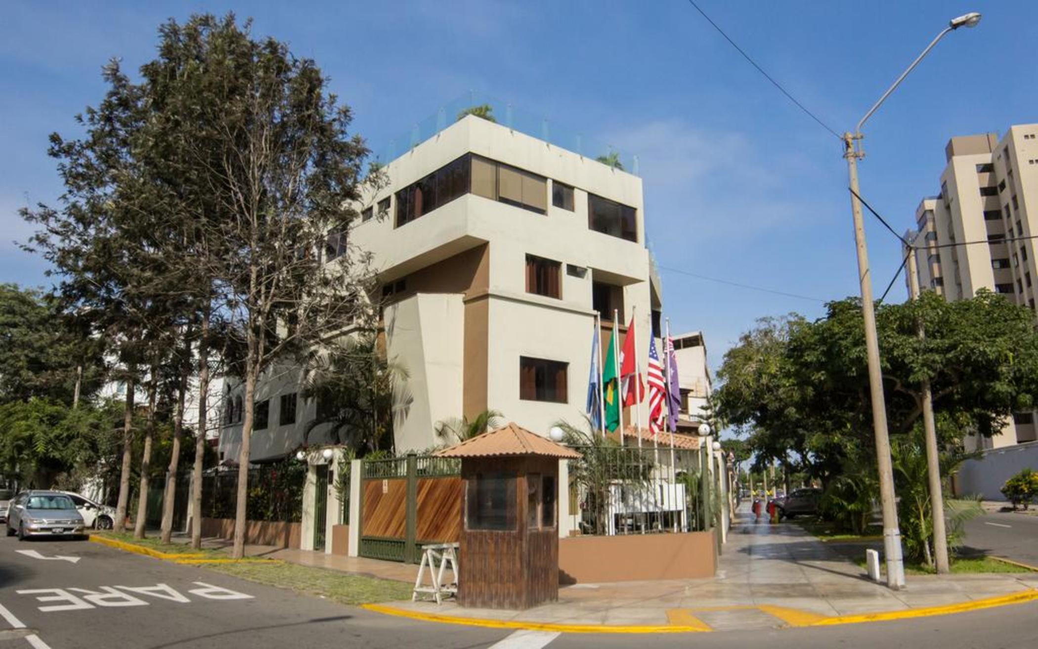 El Faro Inn