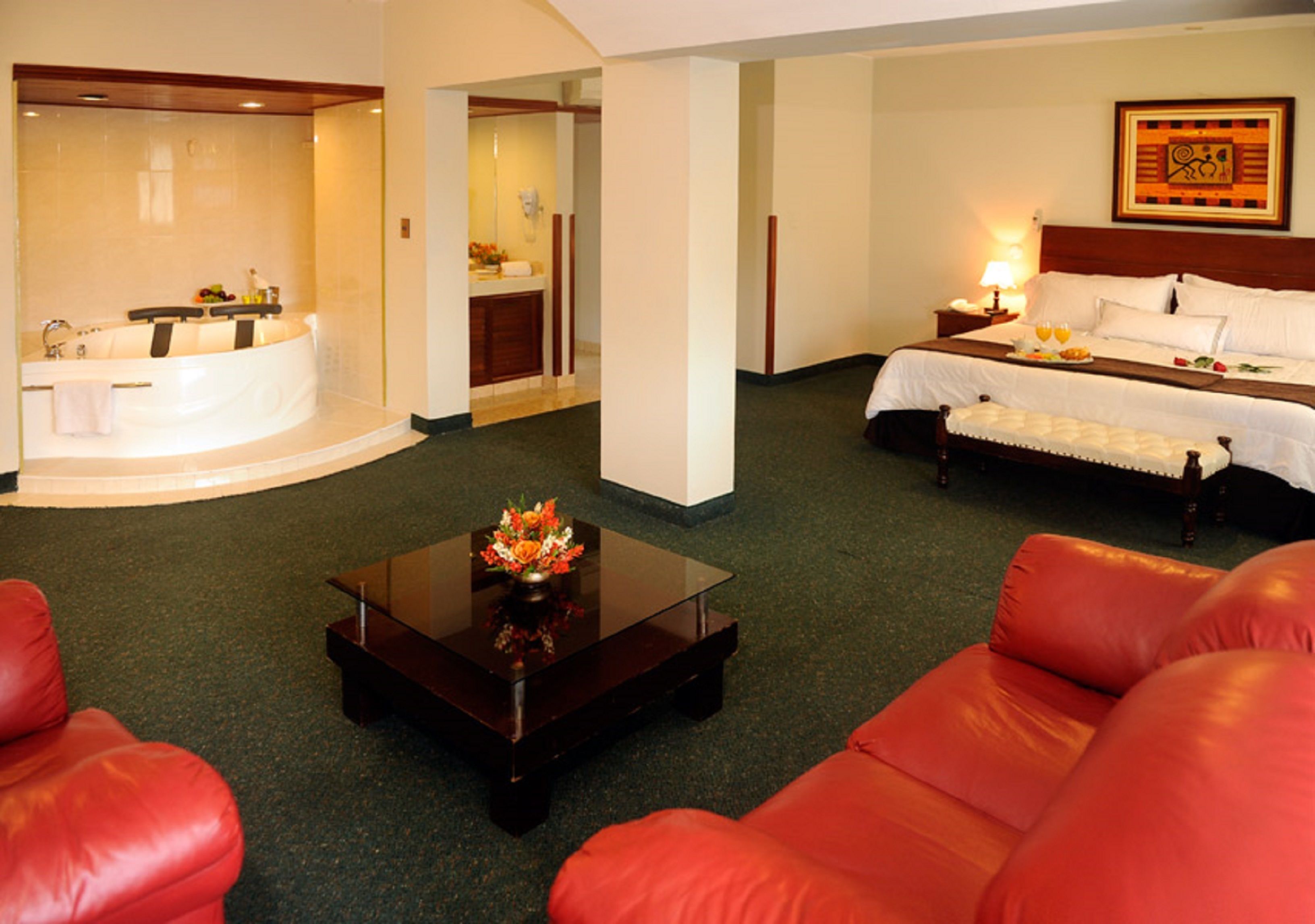 Epiqus Hotel
