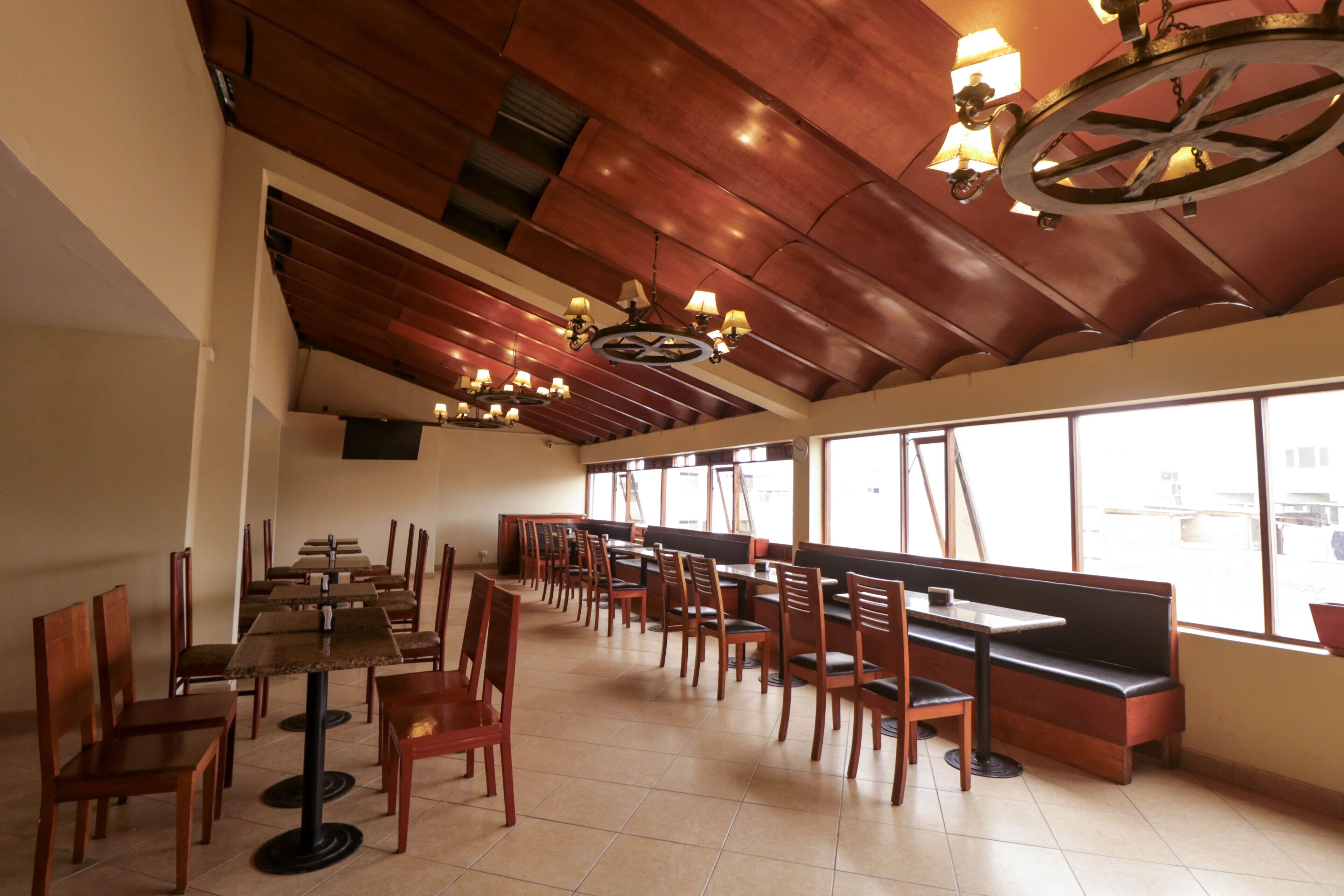 Epiqus Hotel