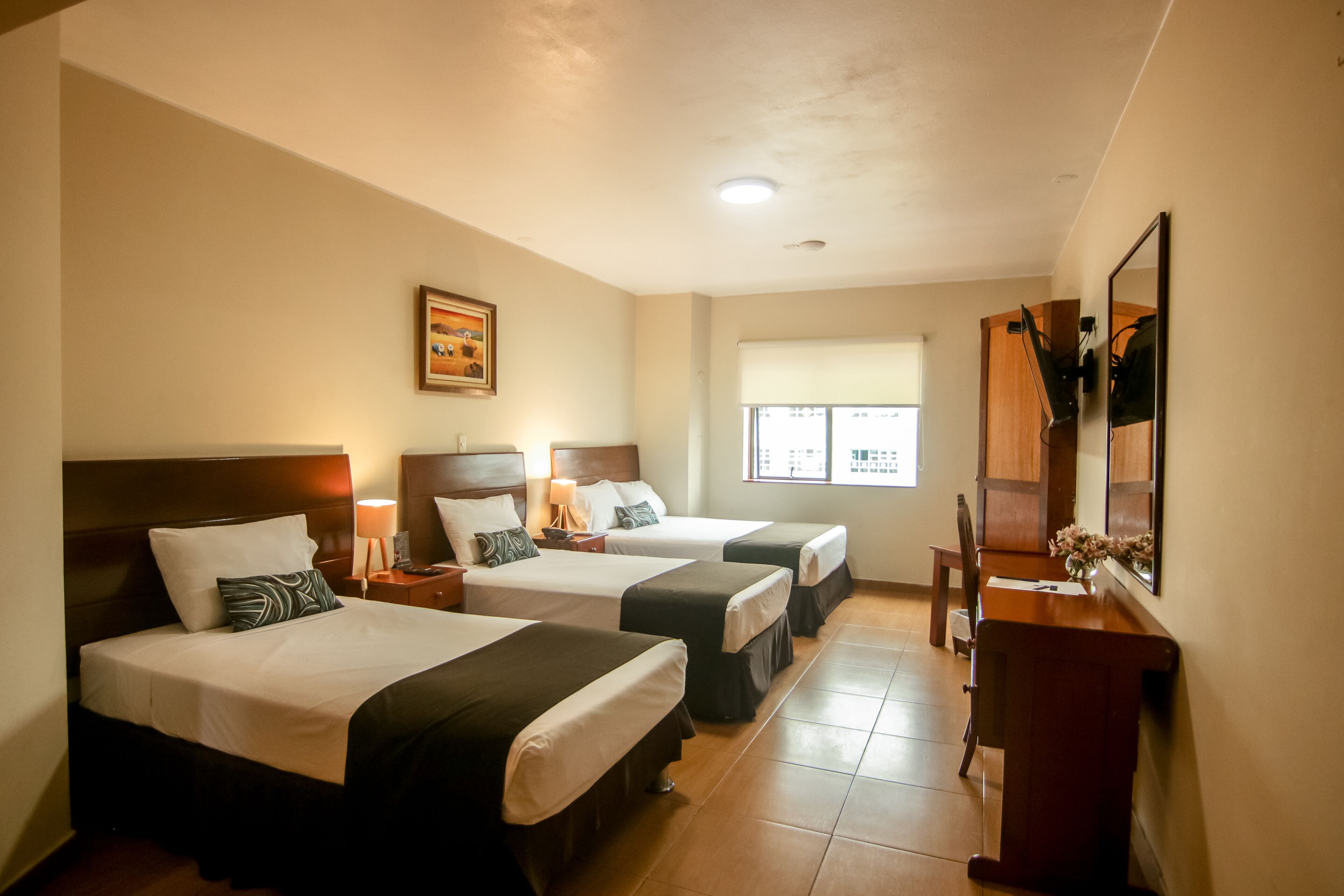 Epiqus Hotel