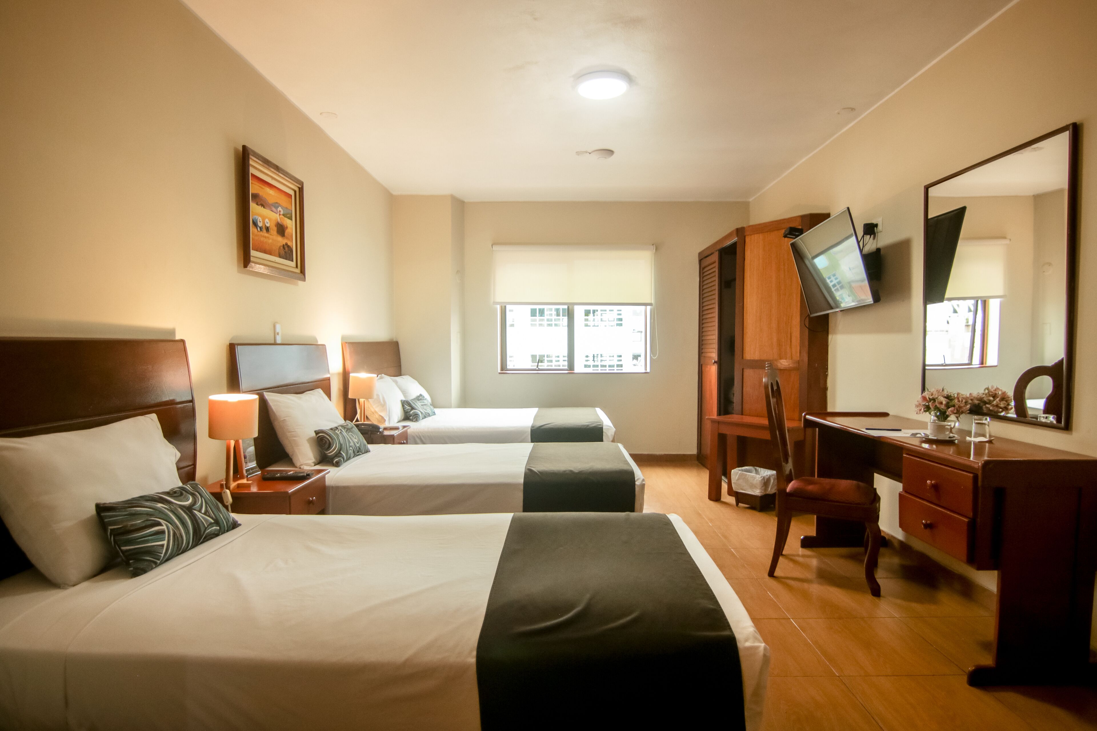 Epiqus Hotel